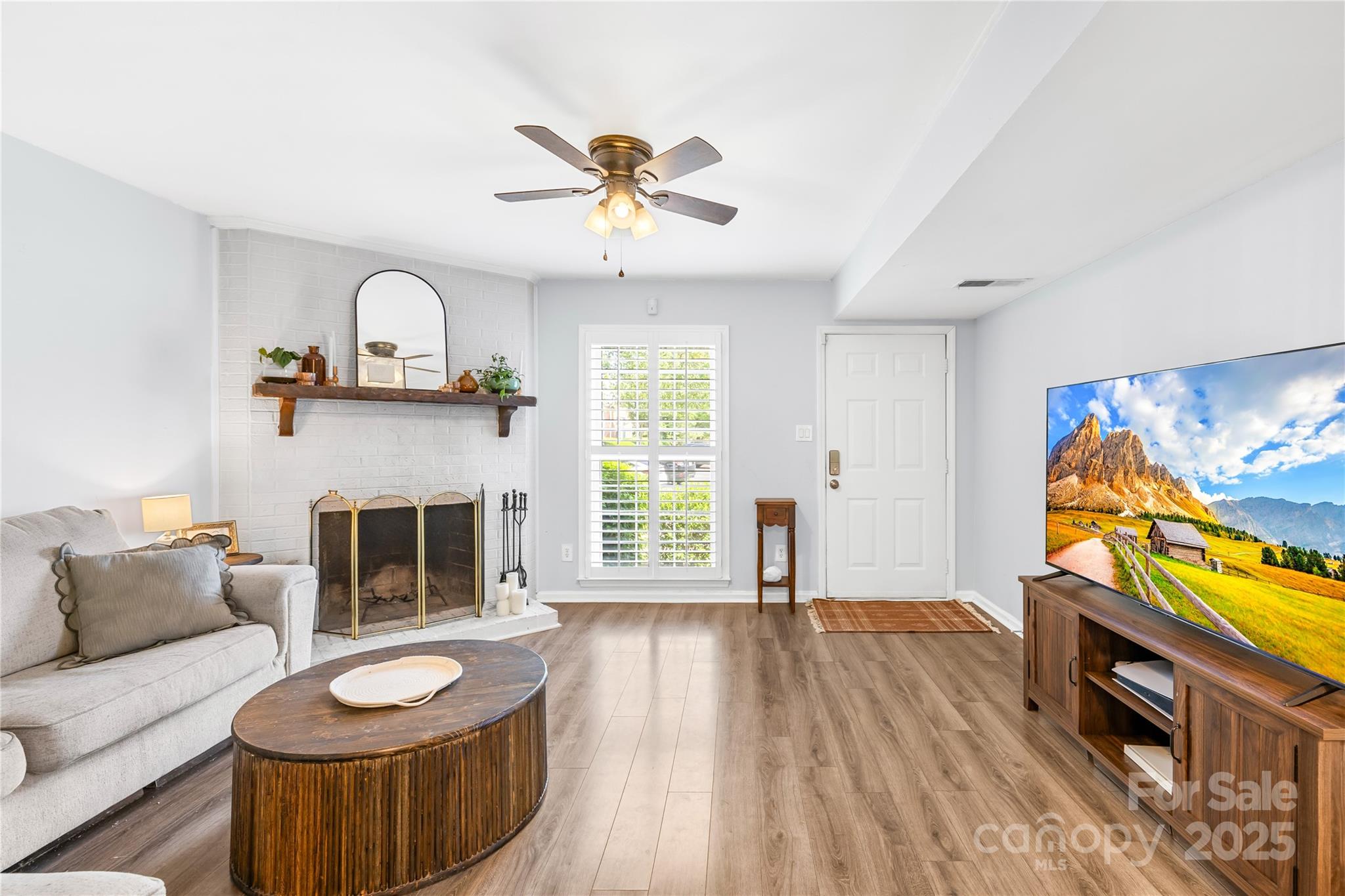 9214 N Vicksburg Park Court
