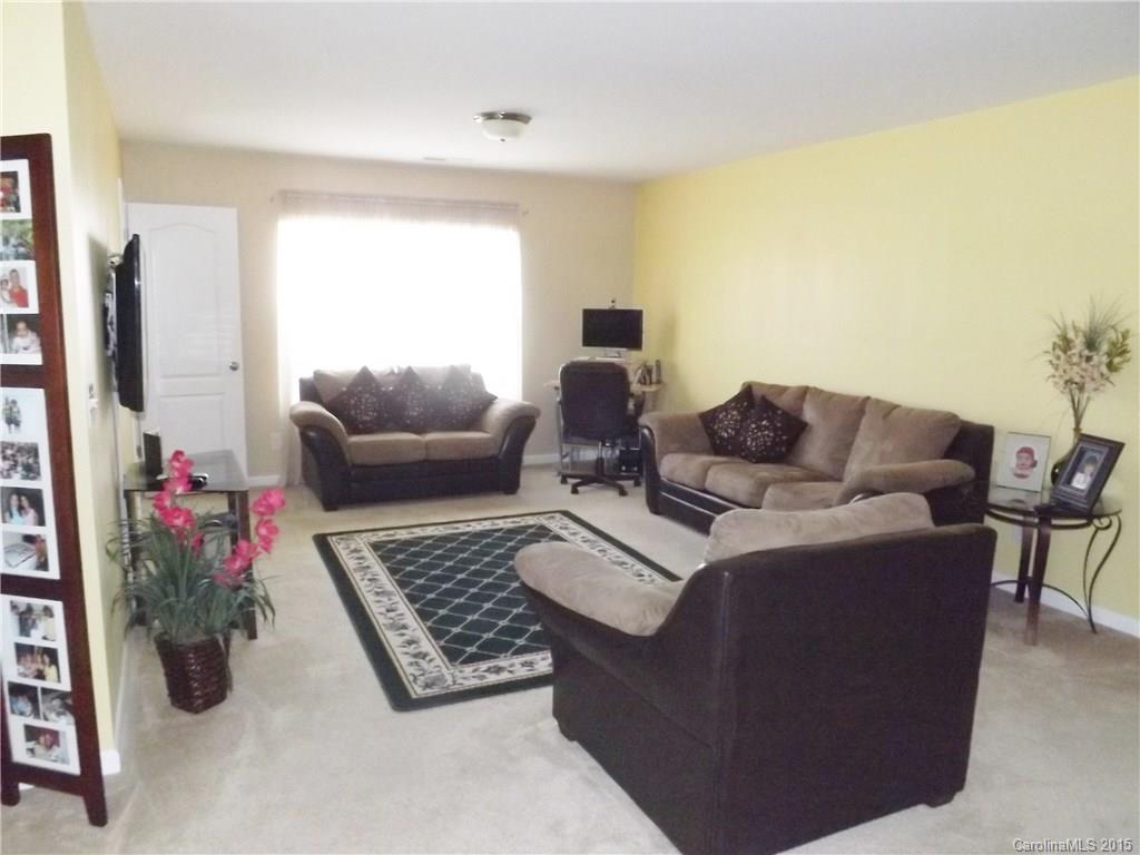 Creekshire Village - Residential Lease