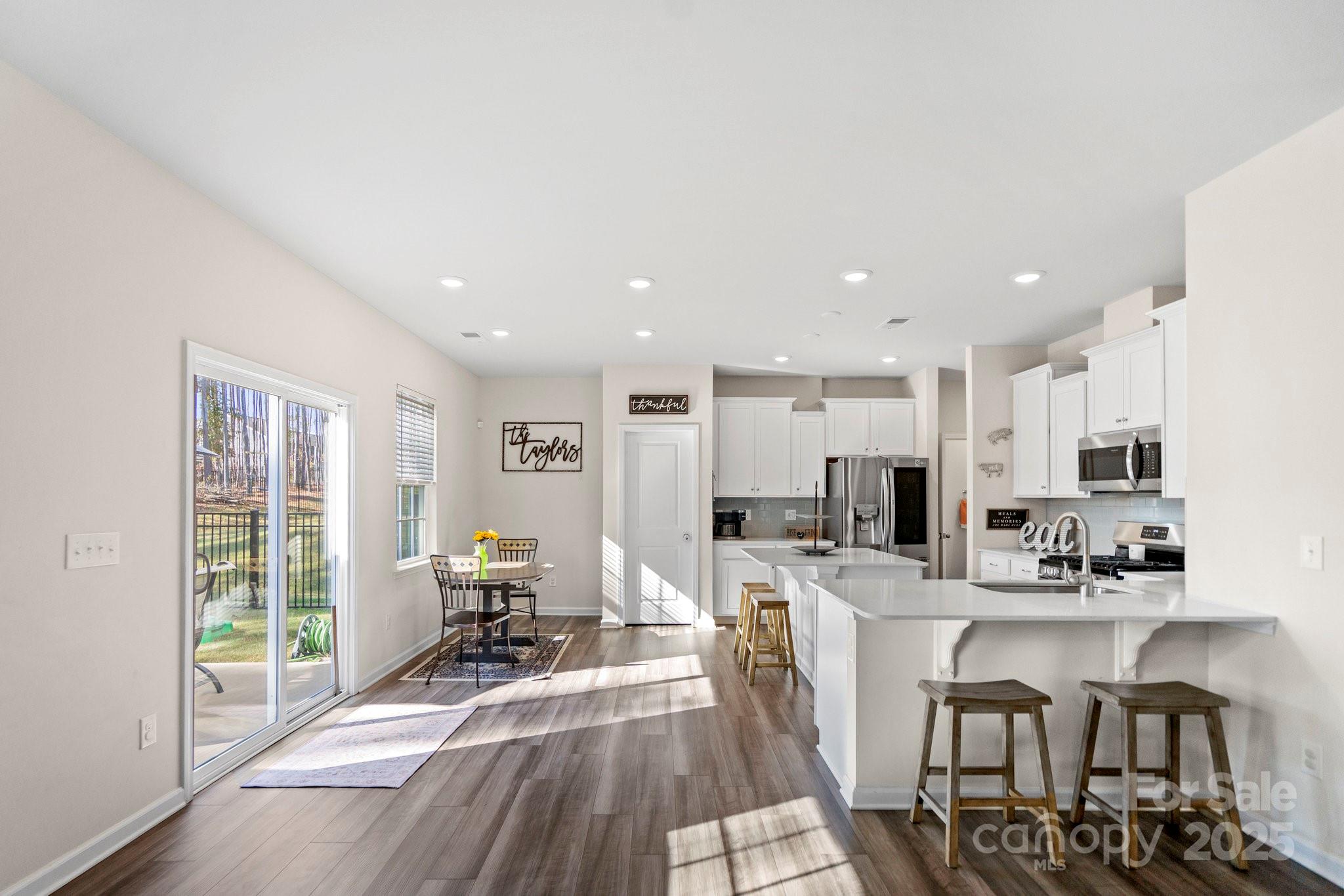 Falls Cove at Lake Norman - Residential