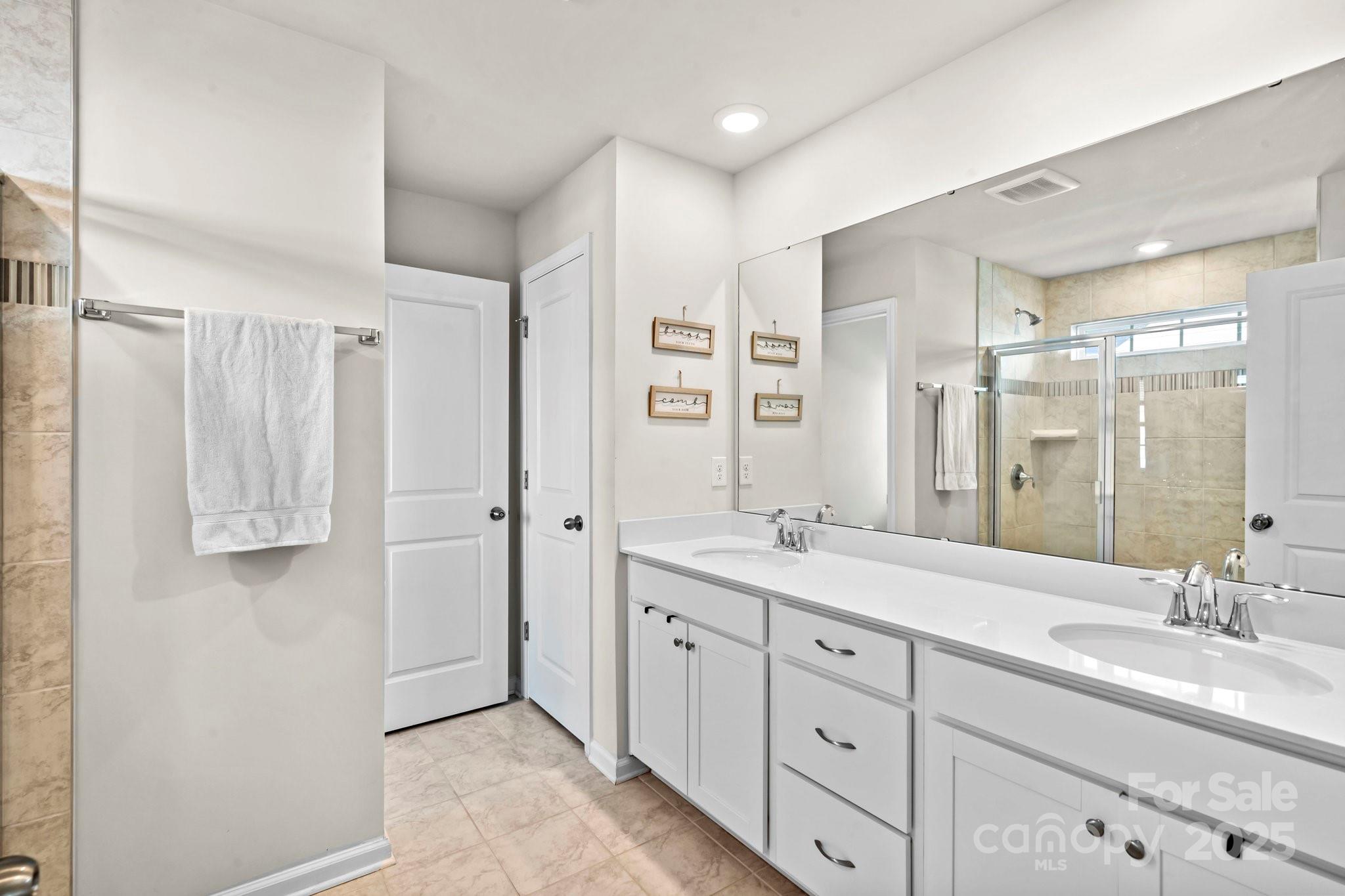 Falls Cove at Lake Norman - Residential