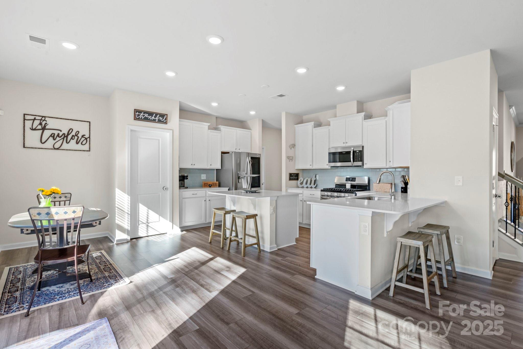 Falls Cove at Lake Norman - Residential