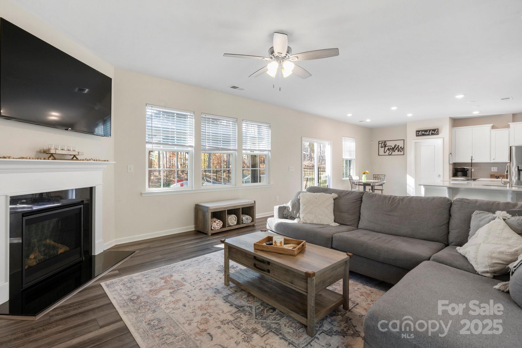 Falls Cove at Lake Norman - Residential