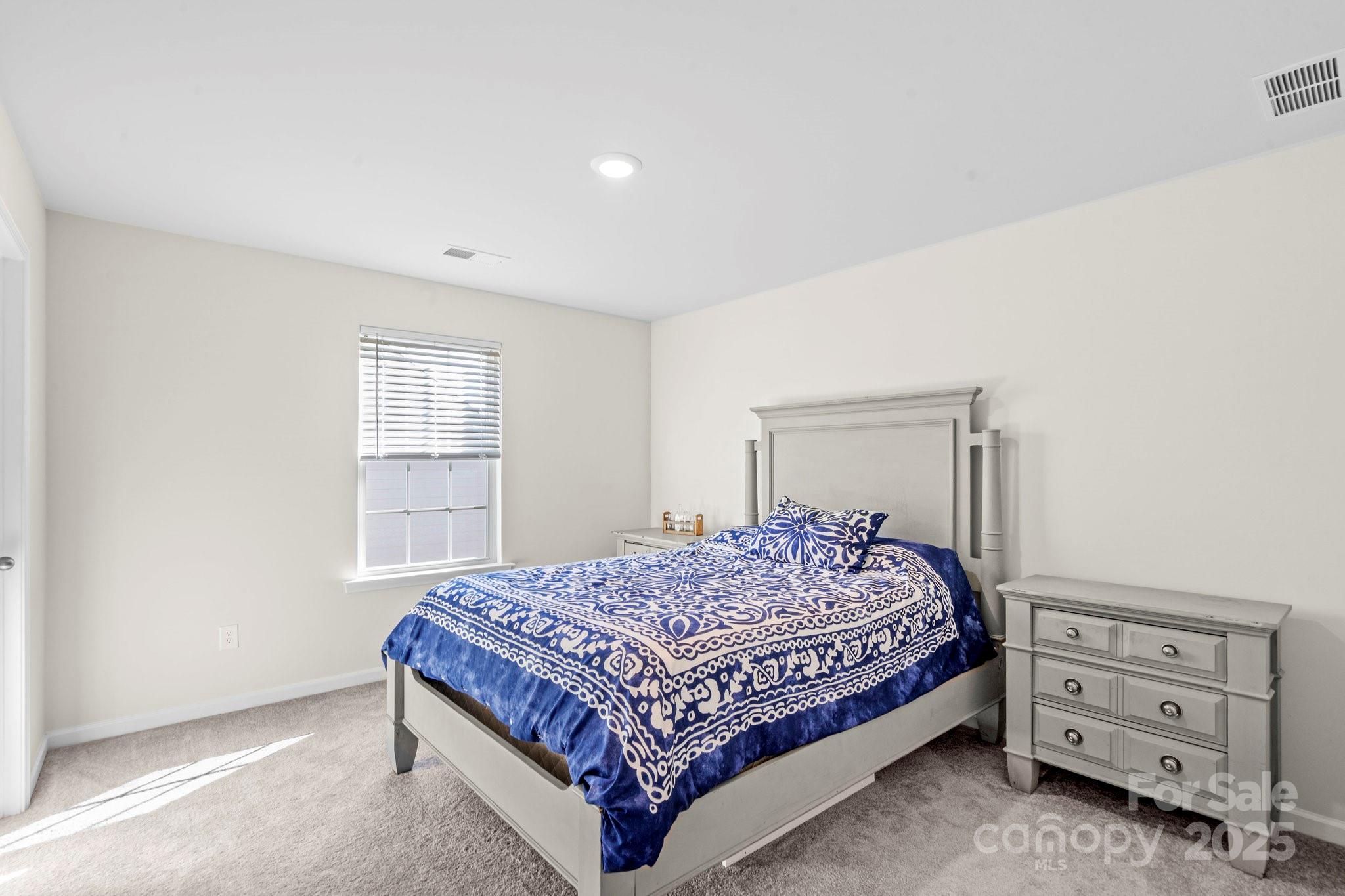 Falls Cove at Lake Norman - Residential