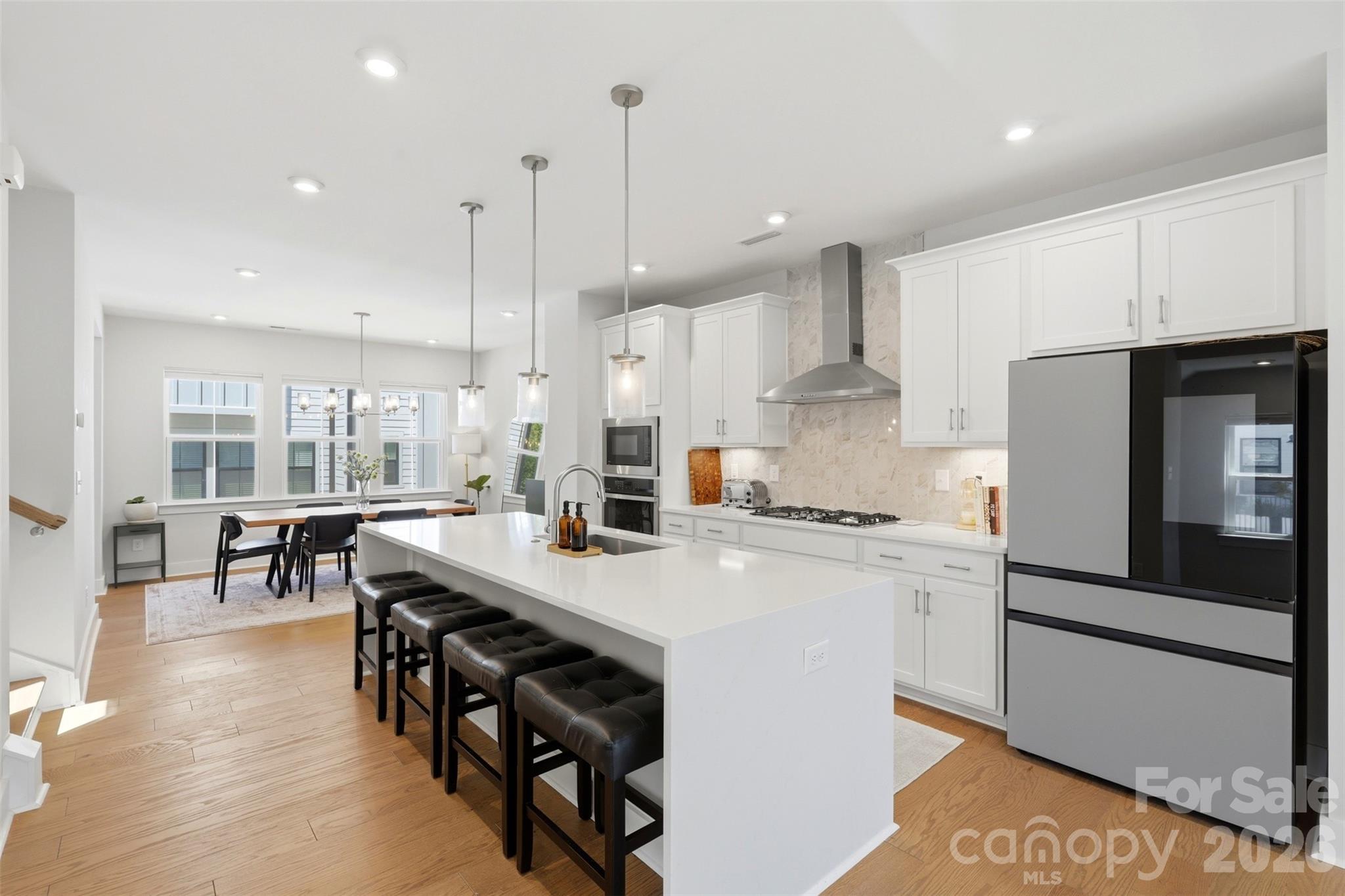 Six Twenty - Residential