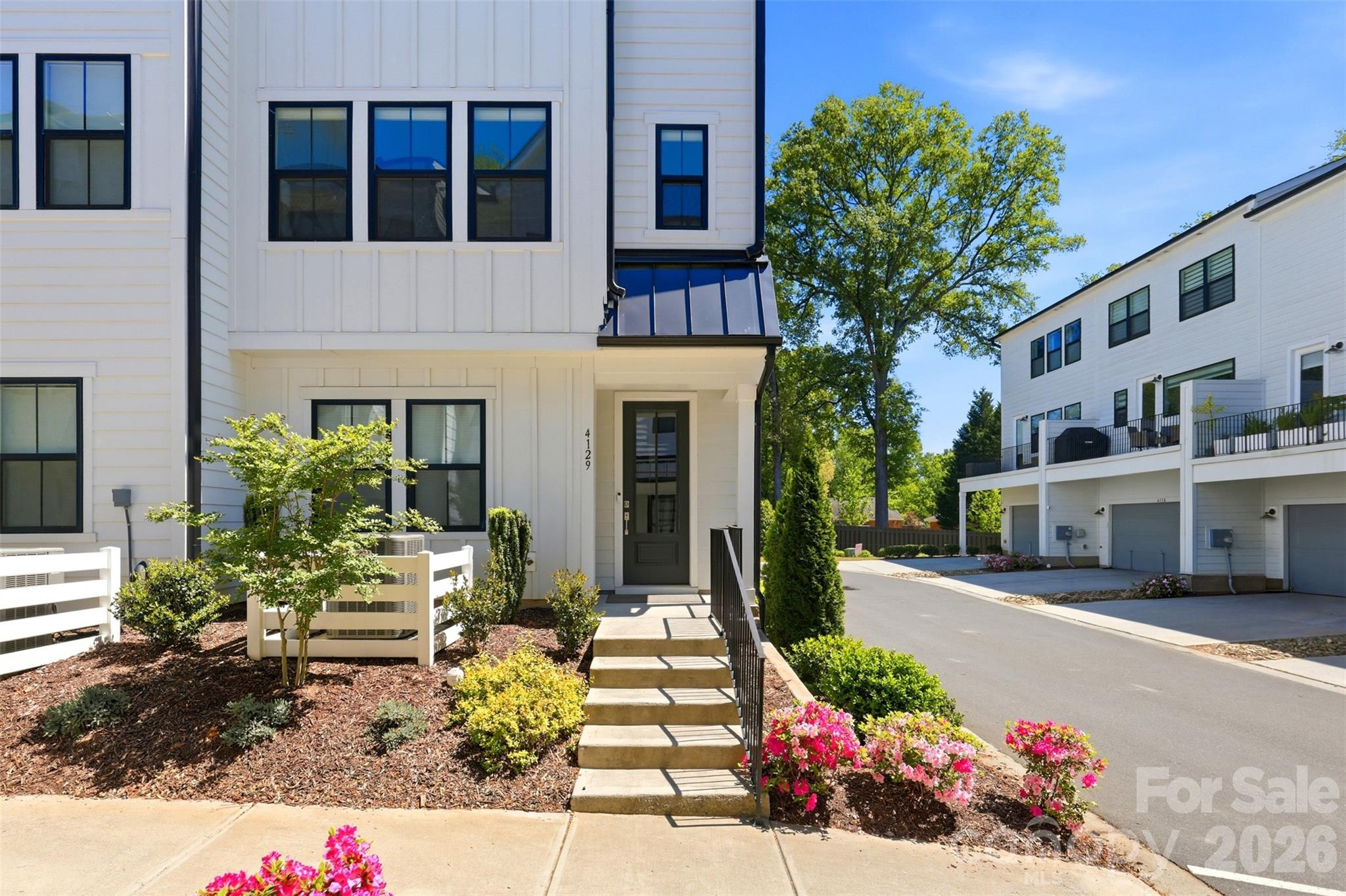 Six Twenty - Residential