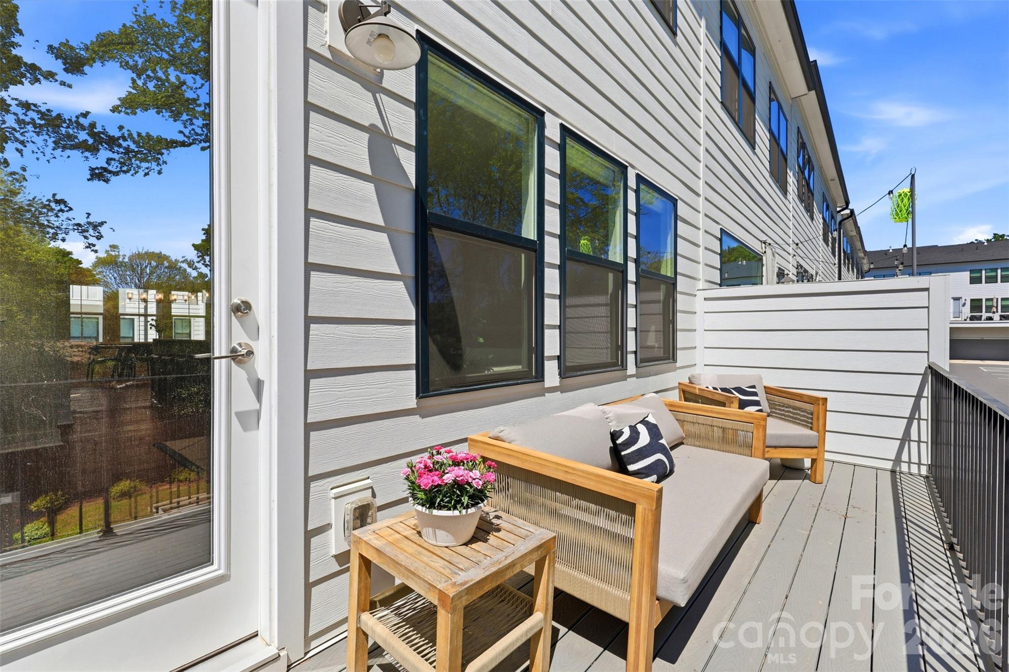 Six Twenty - Residential