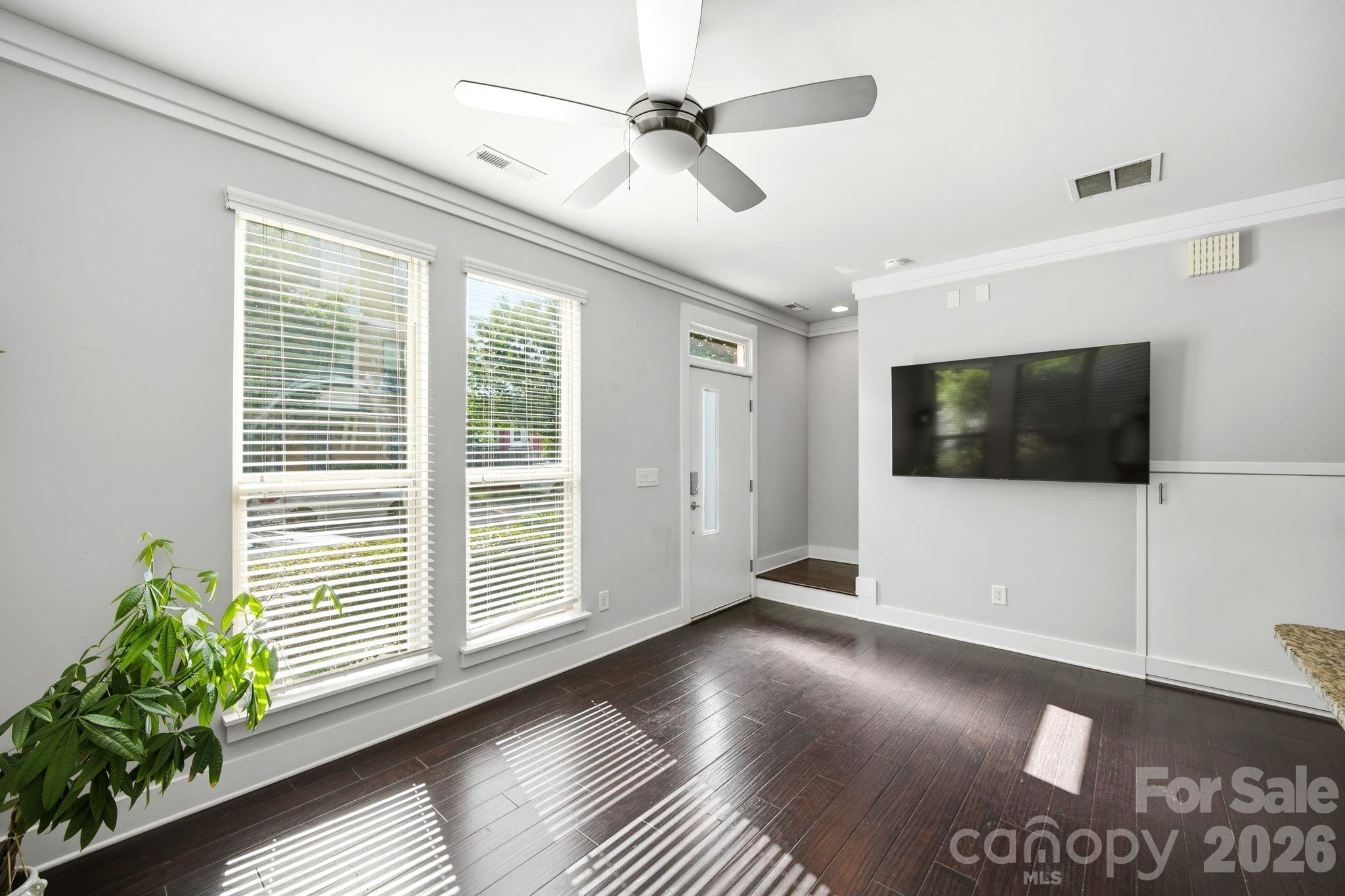 923 Warren Burgess Lane