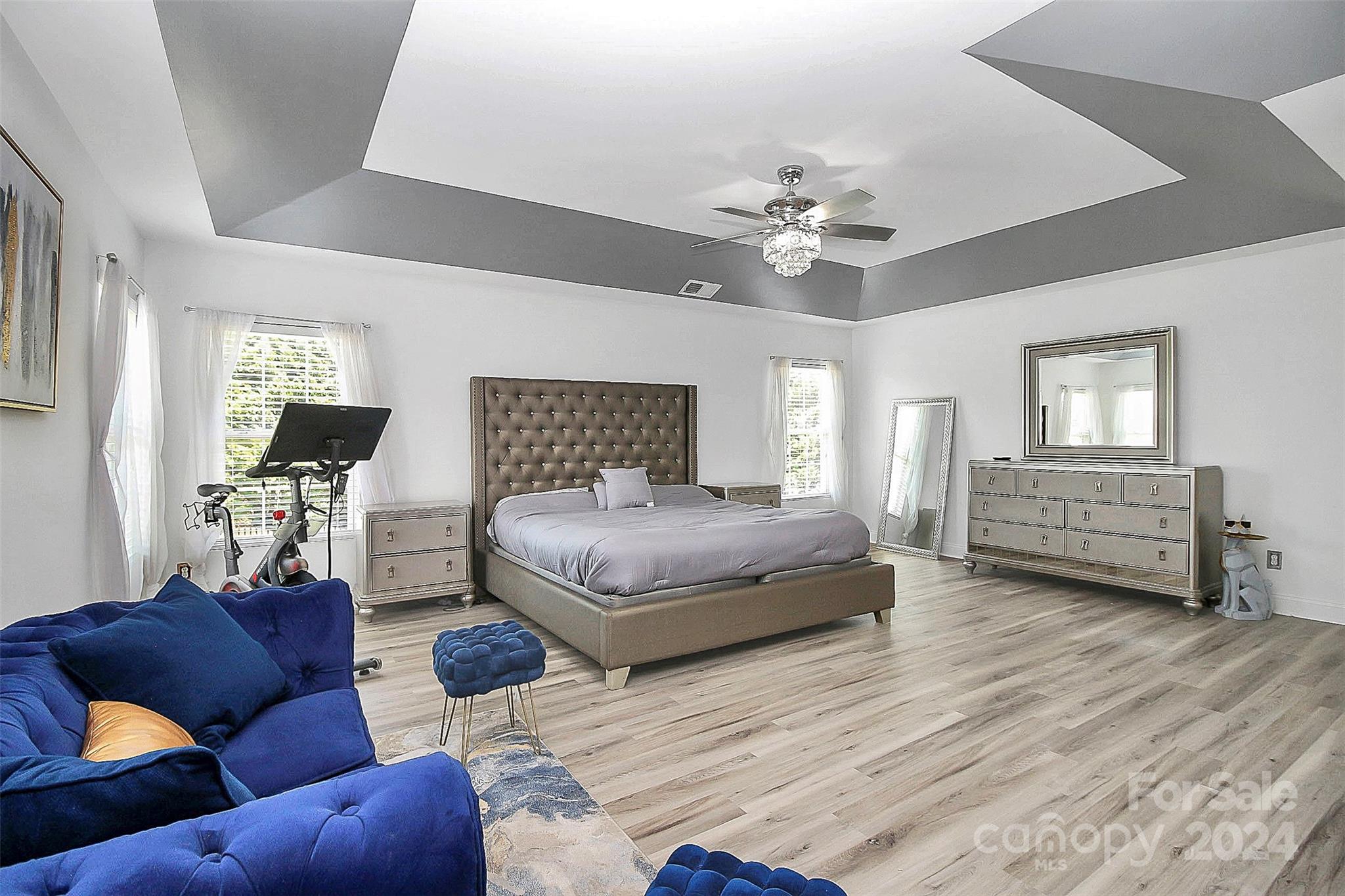 Hamilton Lakes - Residential