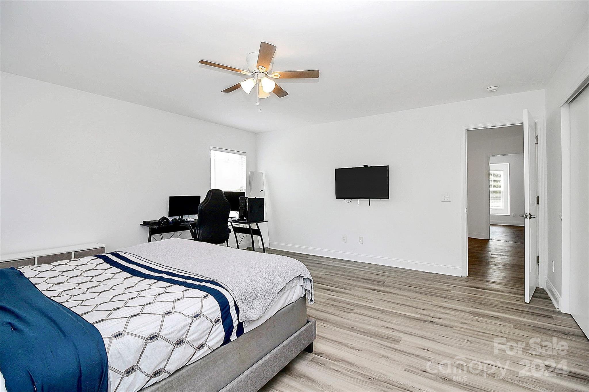 Hamilton Lakes - Residential