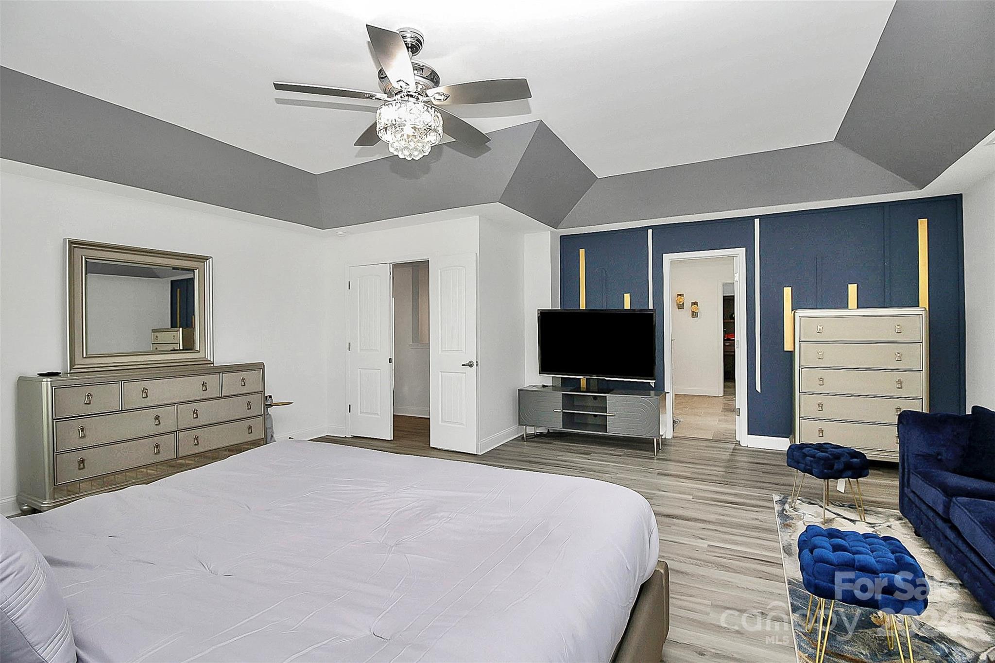 Hamilton Lakes - Residential