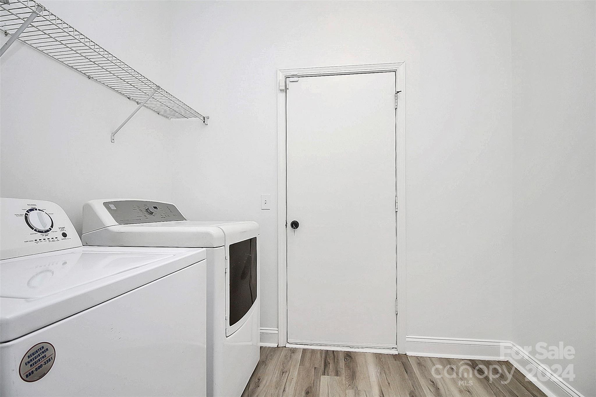 Hamilton Lakes - Residential