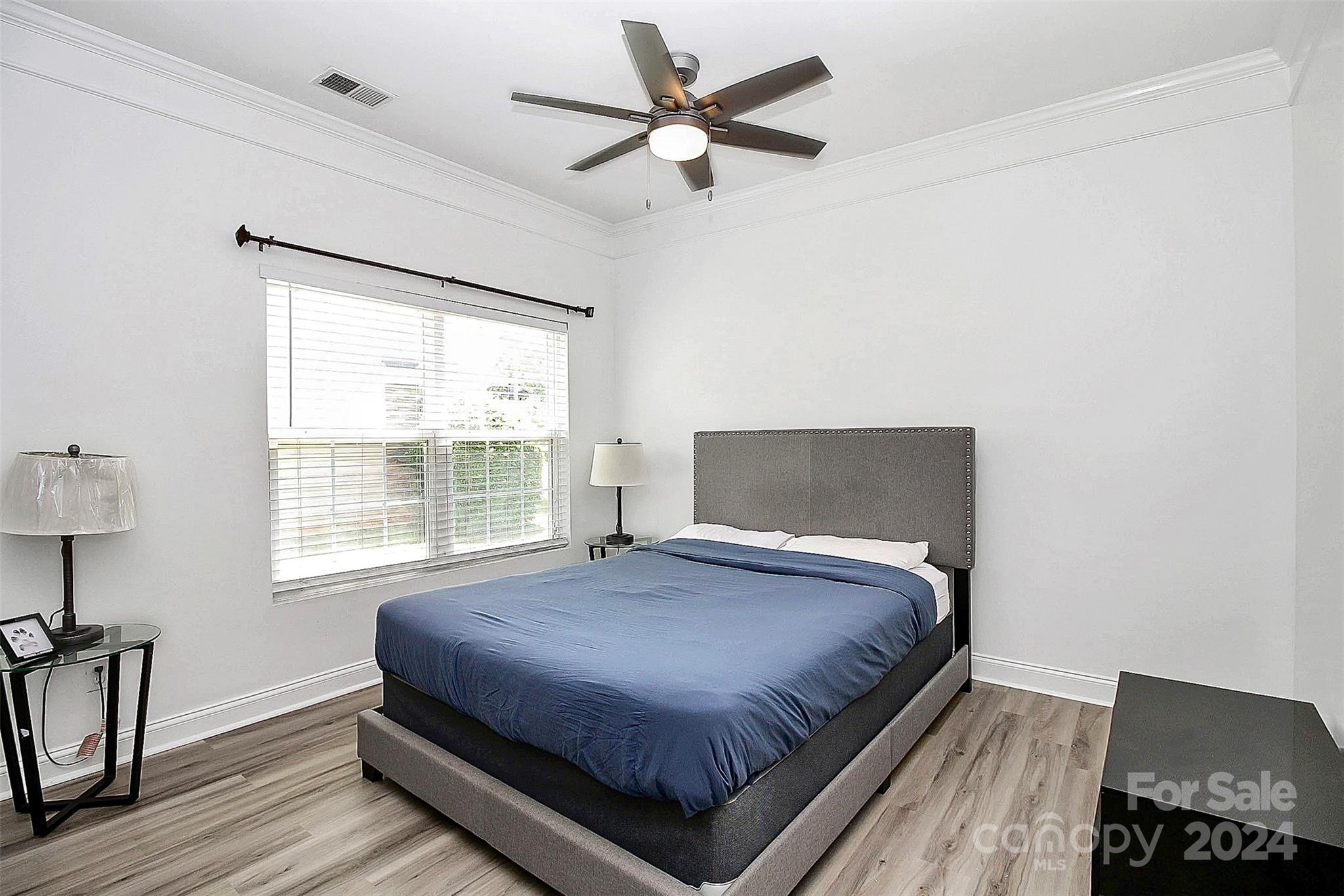 Hamilton Lakes - Residential