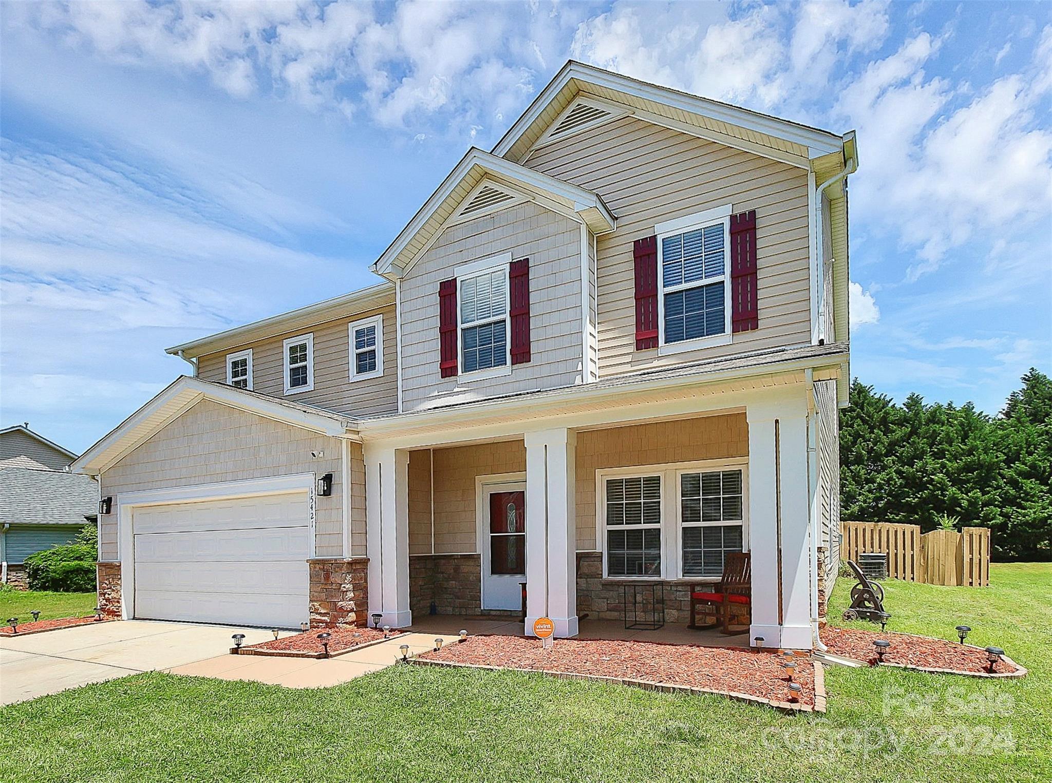 Hamilton Lakes - Residential