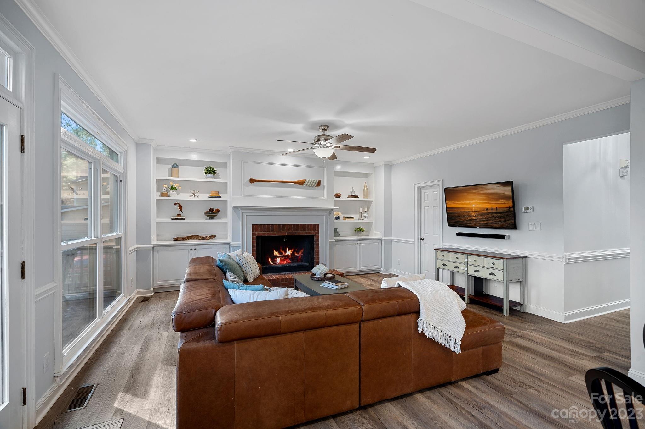 The Harbour At The Pointe - Residential