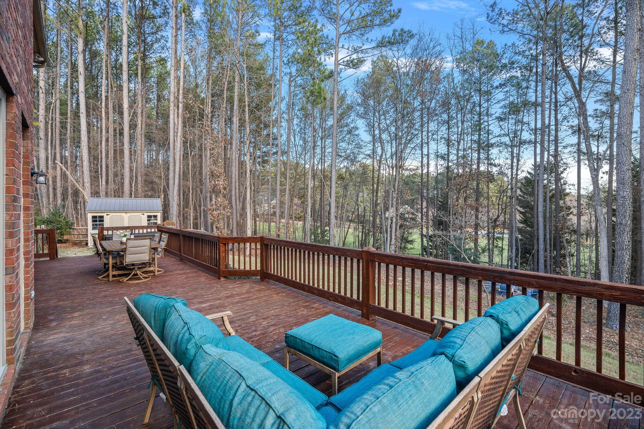 The Harbour At The Pointe - Residential