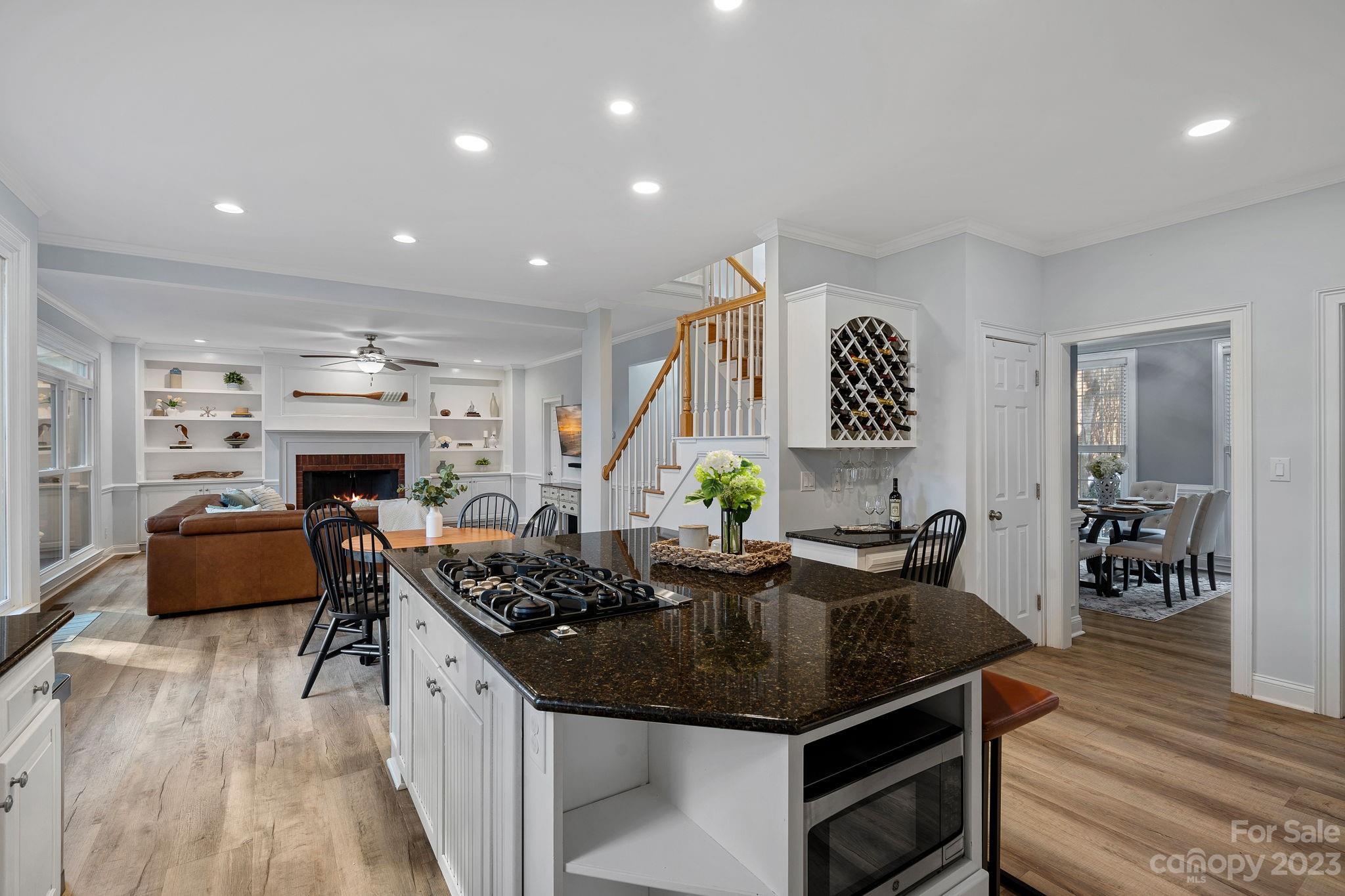 The Harbour At The Pointe - Residential