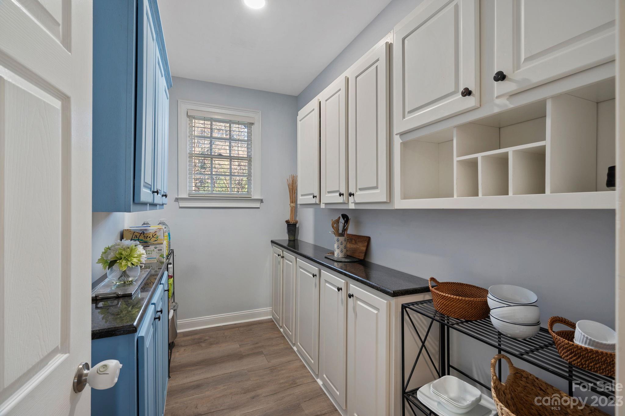 The Harbour At The Pointe - Residential