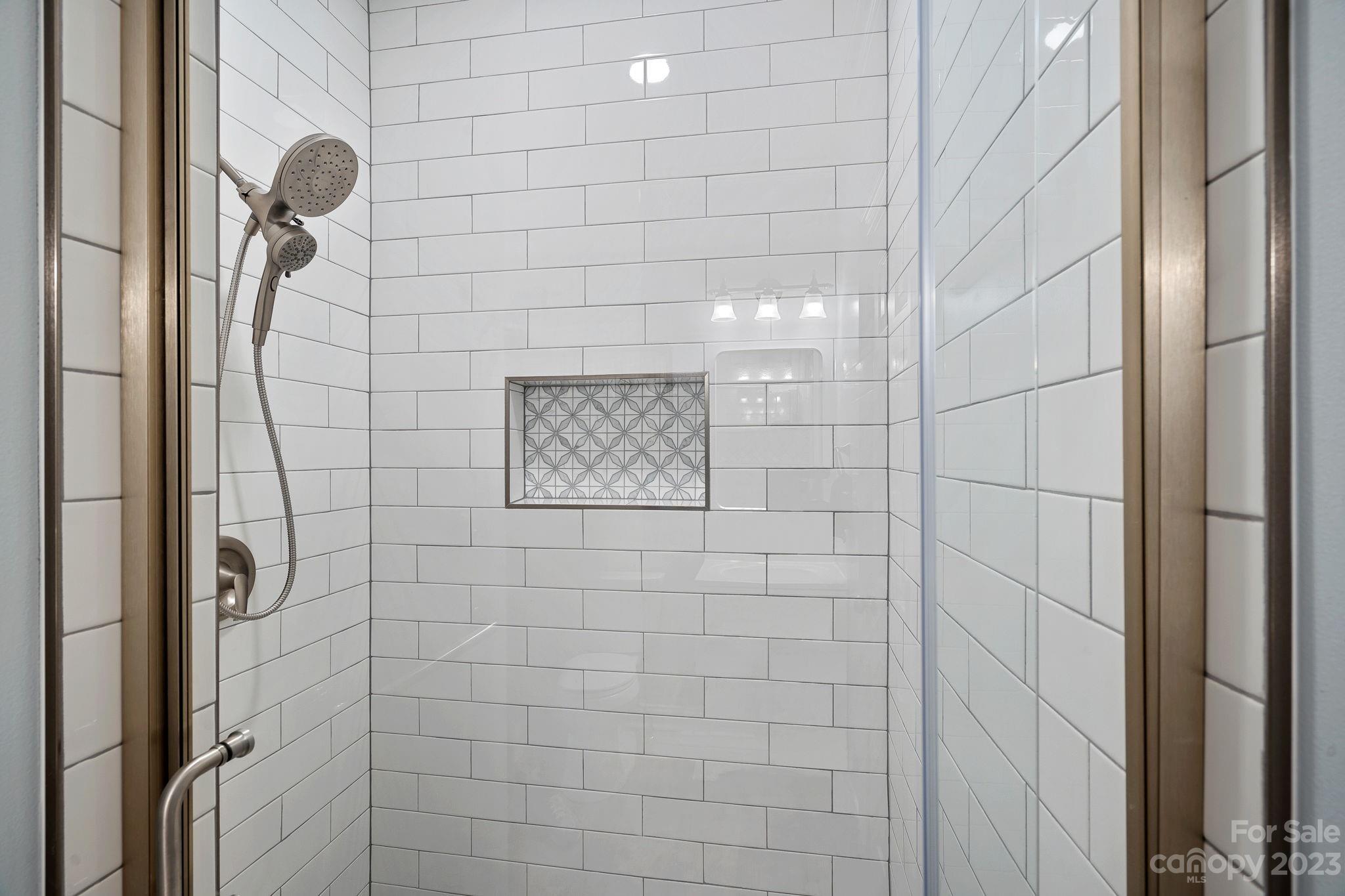 The Harbour At The Pointe - Residential