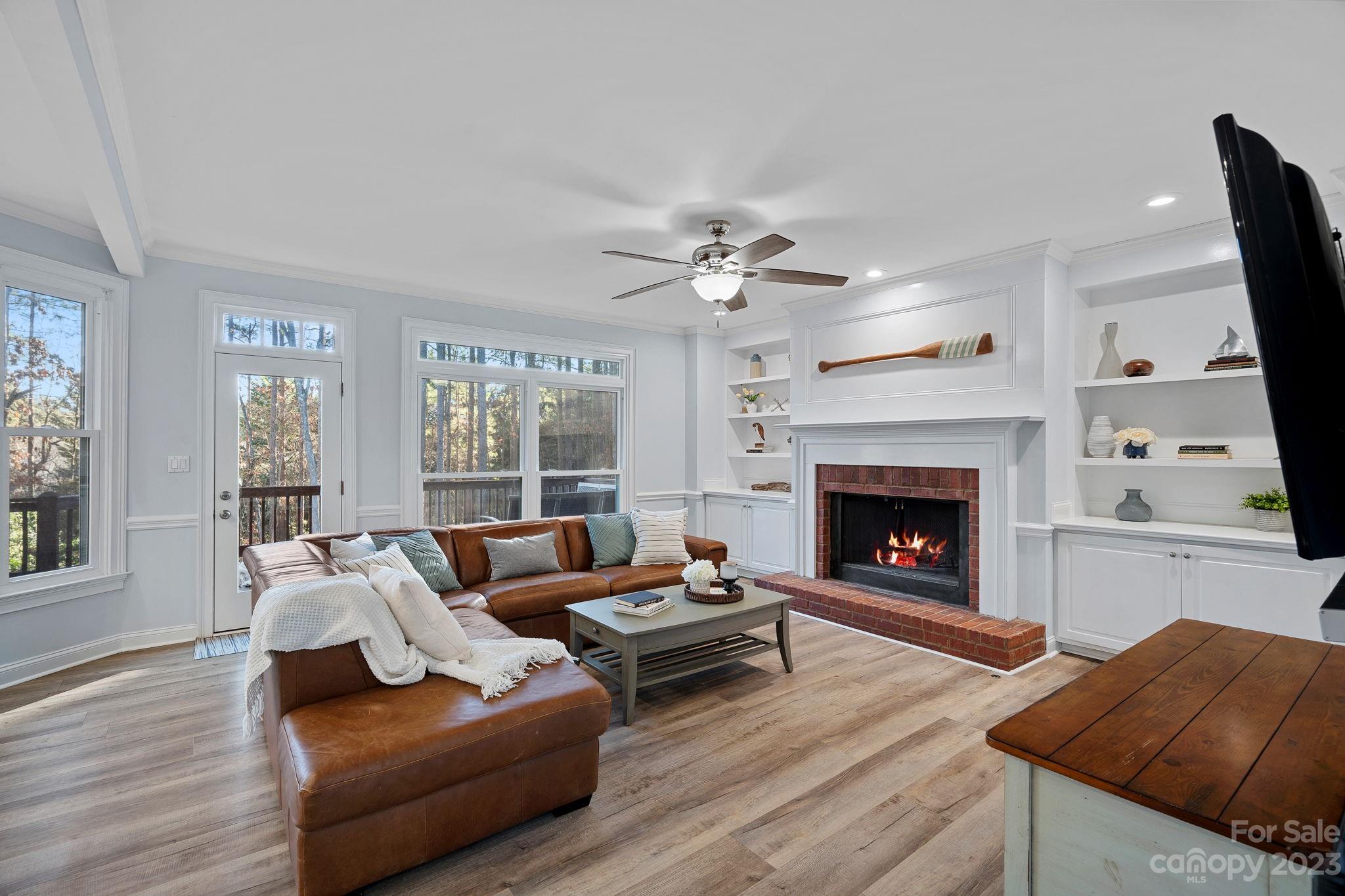 The Harbour At The Pointe - Residential