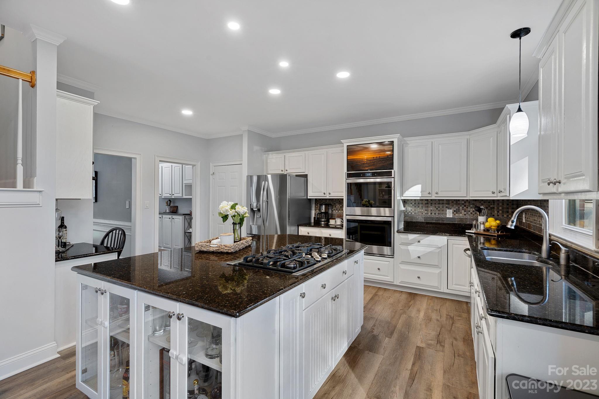 The Harbour At The Pointe - Residential