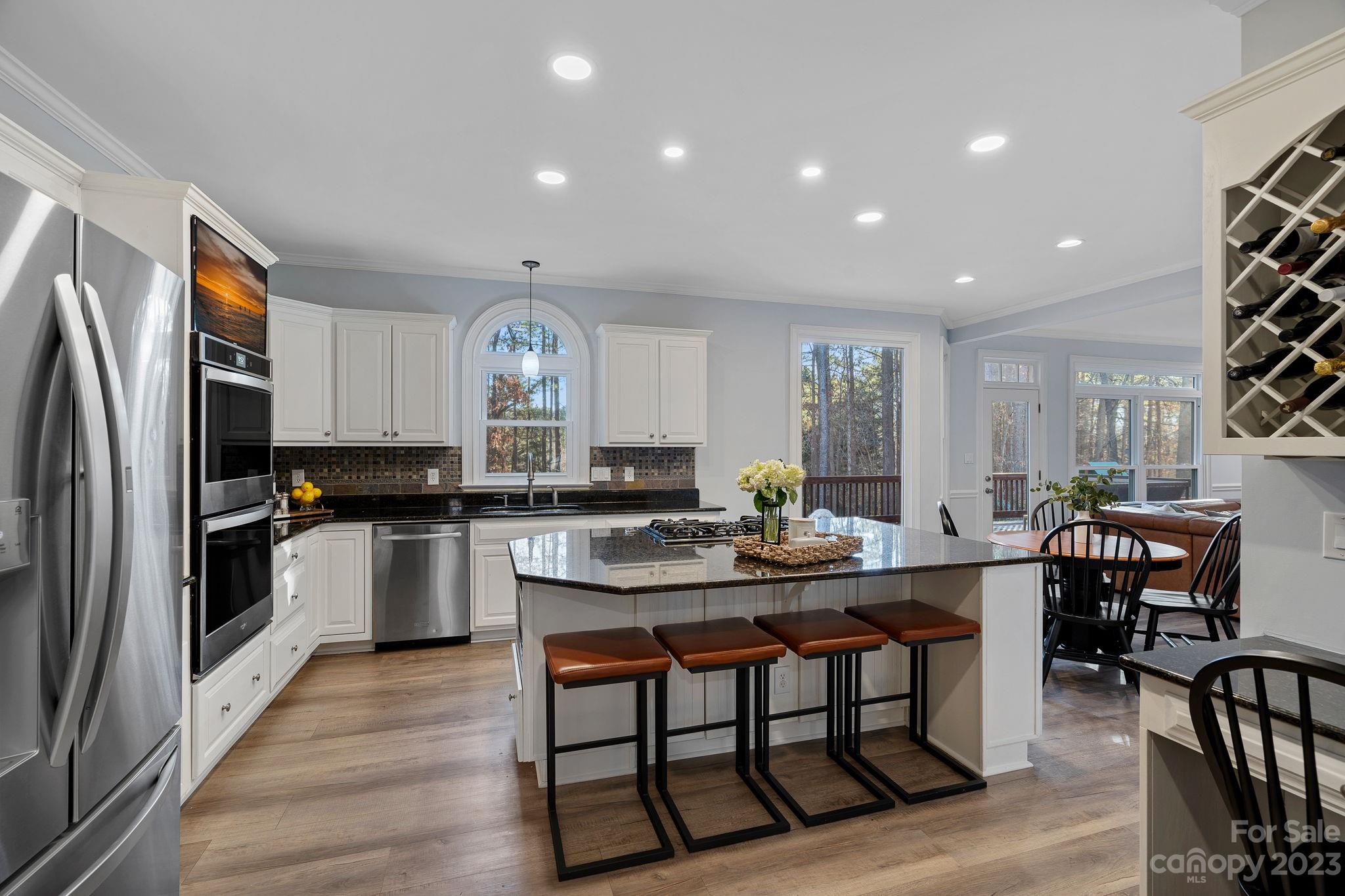 The Harbour At The Pointe - Residential