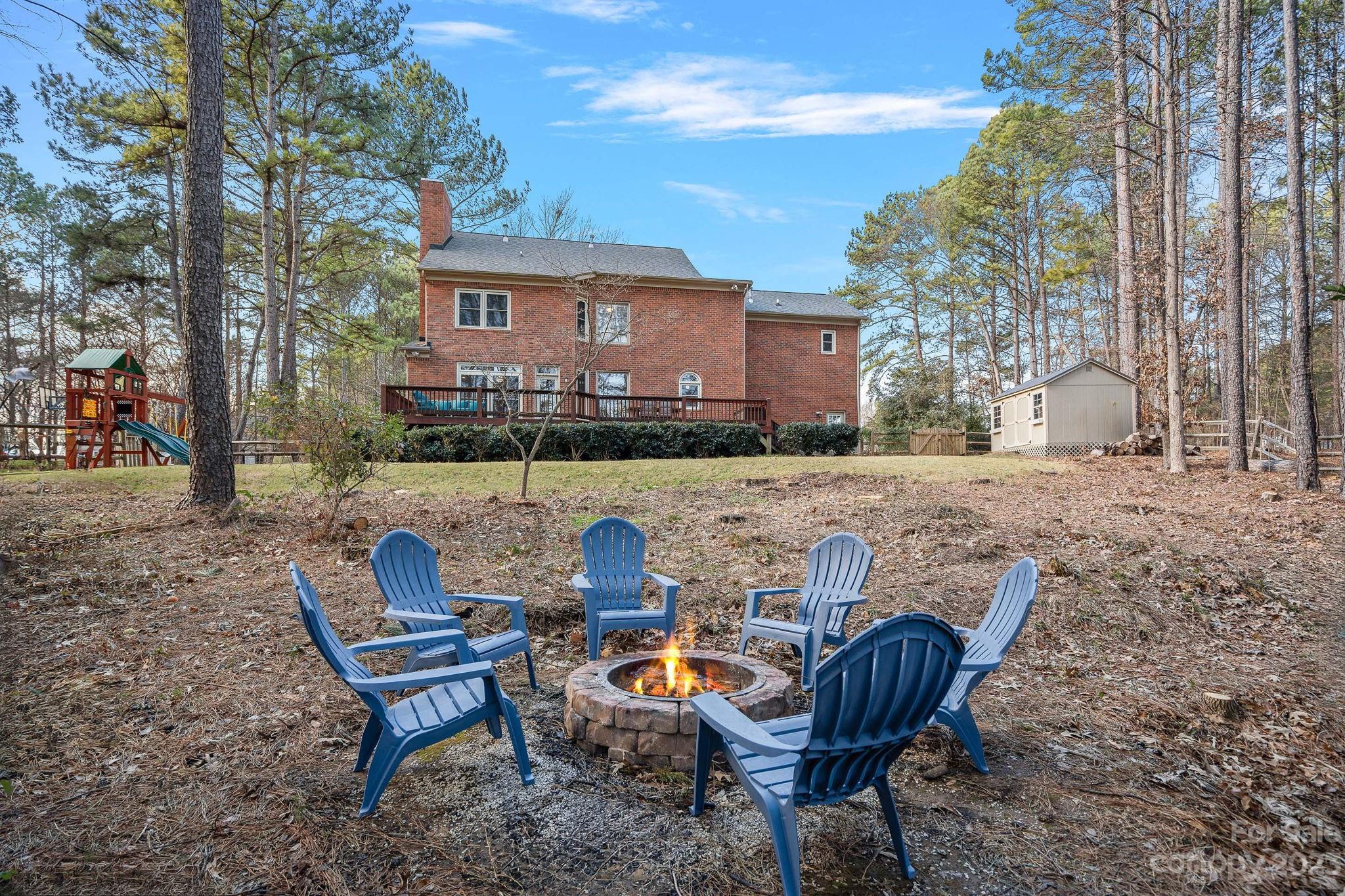 The Harbour At The Pointe - Residential