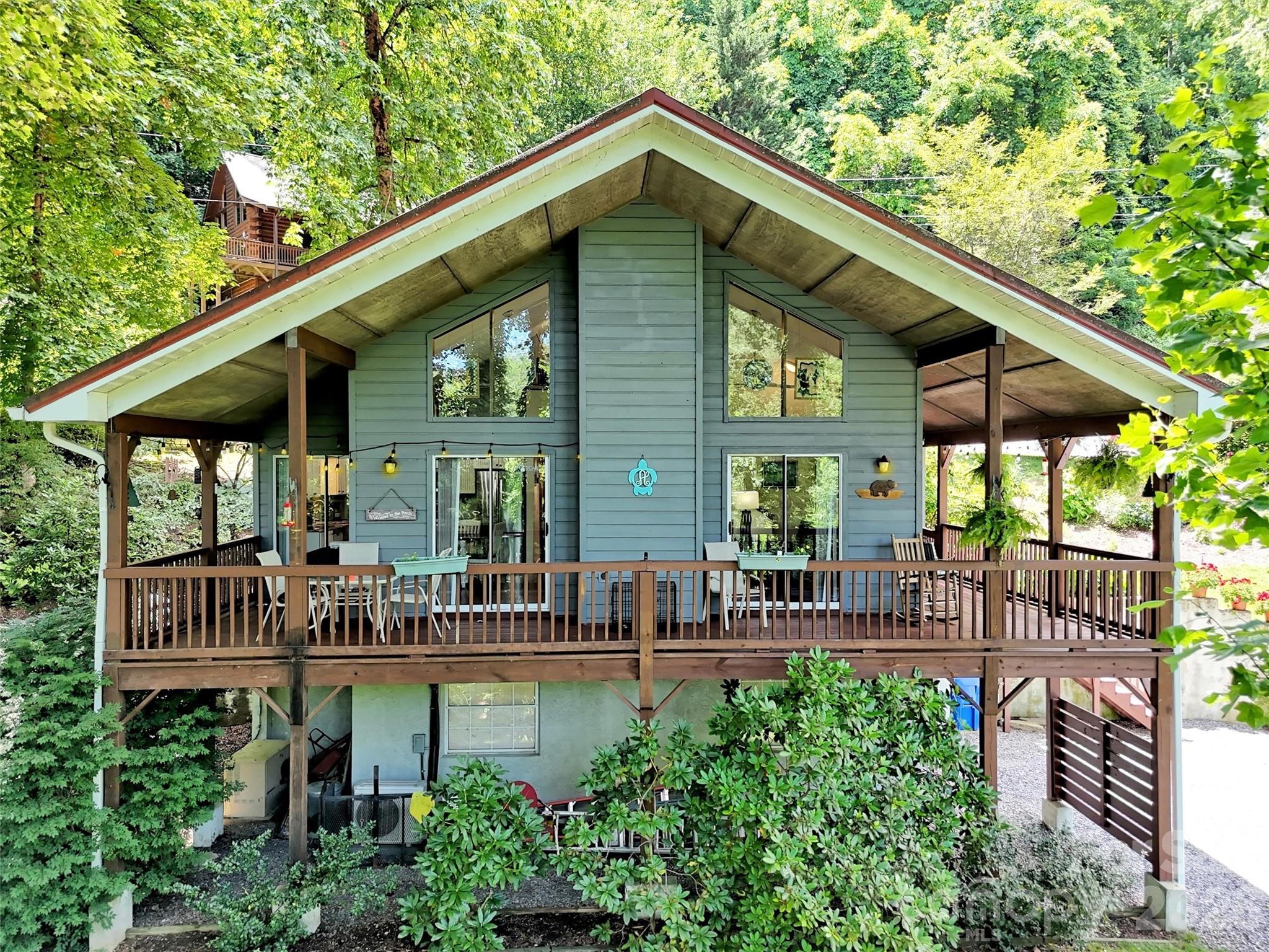 10 Bridle Drive