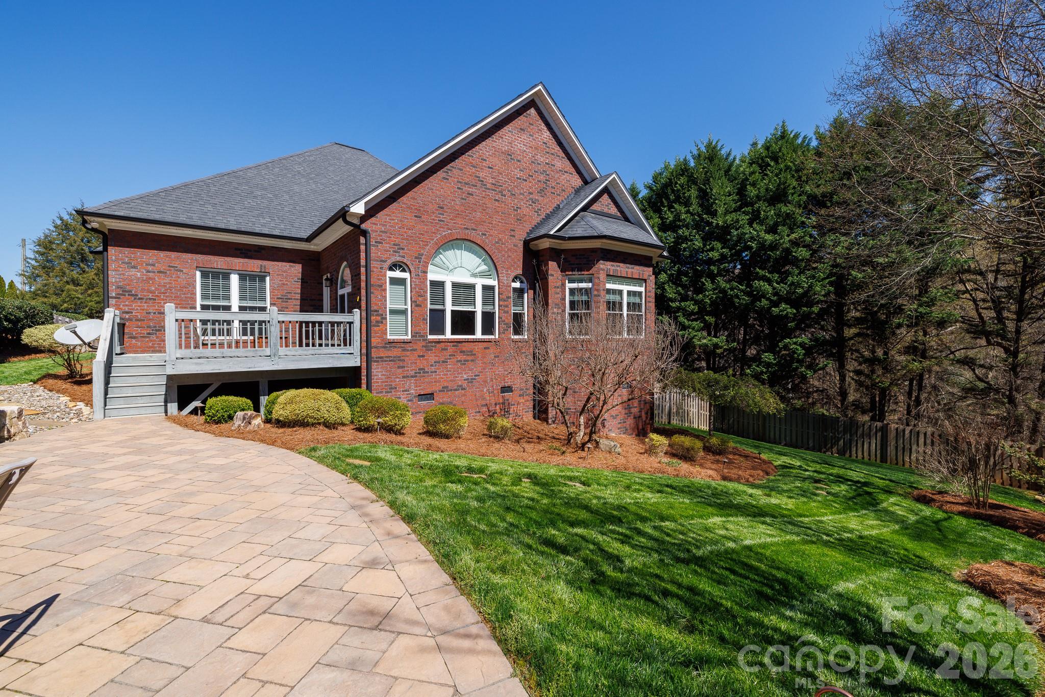 Landsdowne - Residential