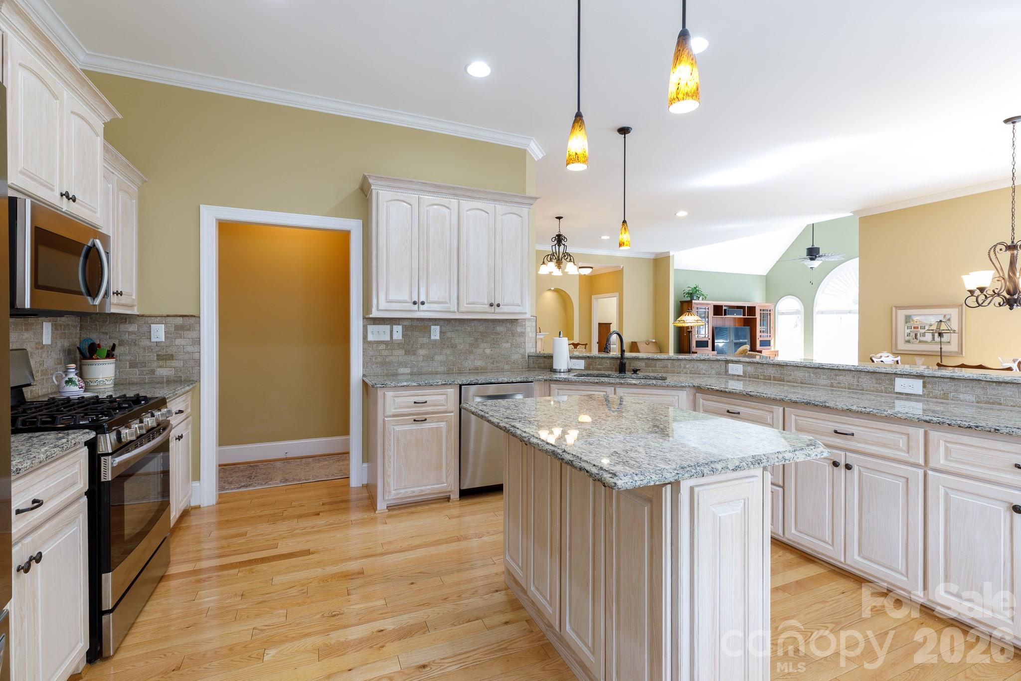 Landsdowne - Residential