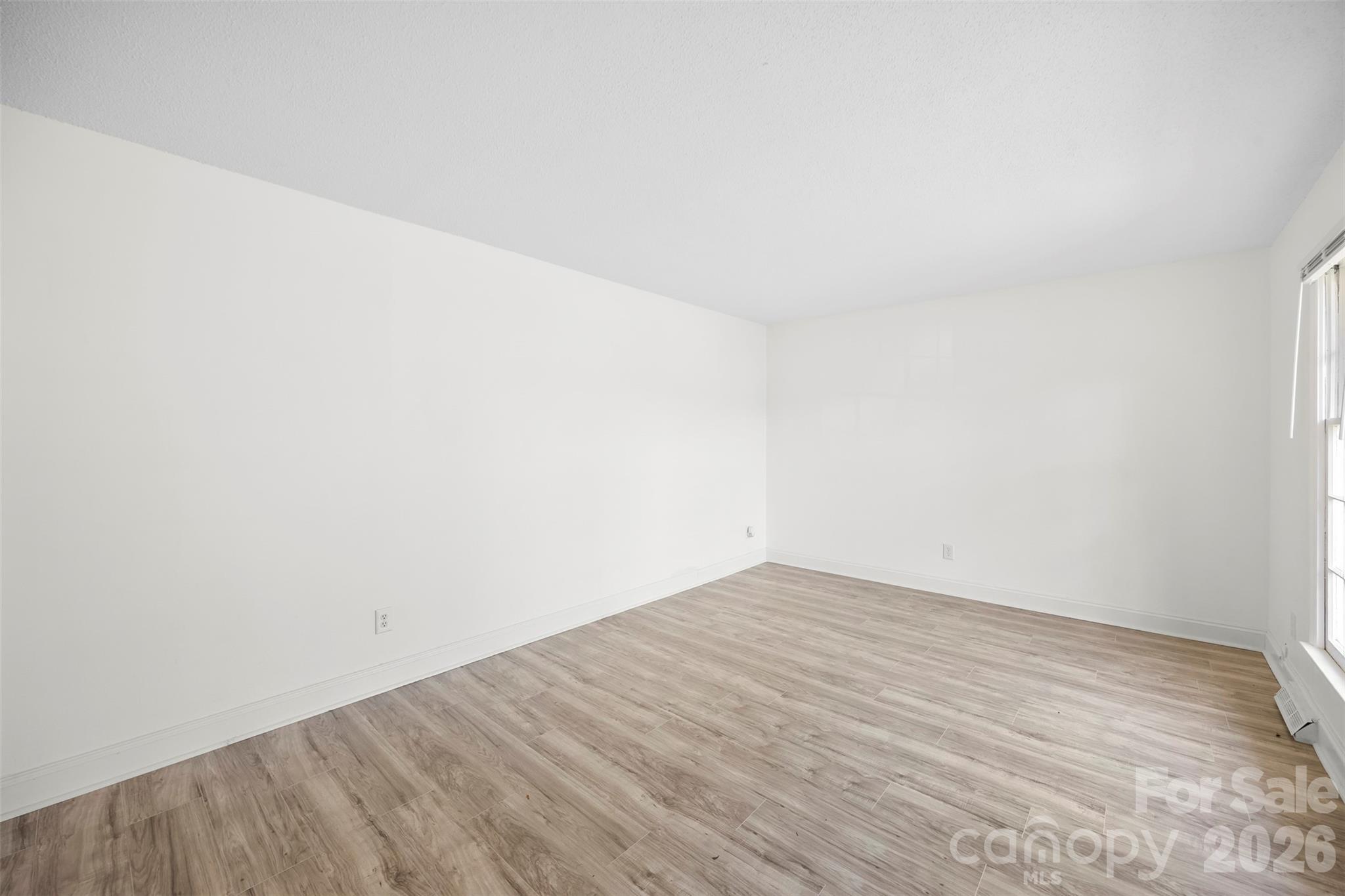 425 Whitethorn Drive