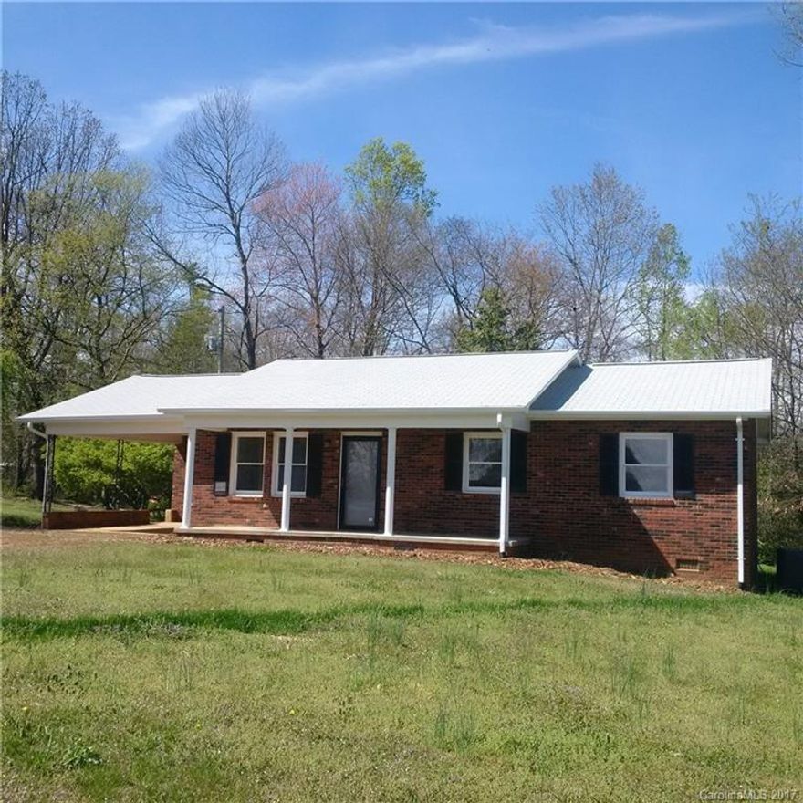 Over 6 ACRES! Only 1 mile from Sugar Loaf Elem. All things new....flooring, doors, cabinets, tops, faucets, fixtures, heapt pump & deck. Brand new open kitchen includes island with bar & stainless appliances. Baths offer granite tops with 8" faucets. She'll love the laundry room with plenty of space for storage. Everyone will enjoy the oversized deck over looking mostly private back yard. And he'll appreciate the large garage/workshop & additional storage sheds.