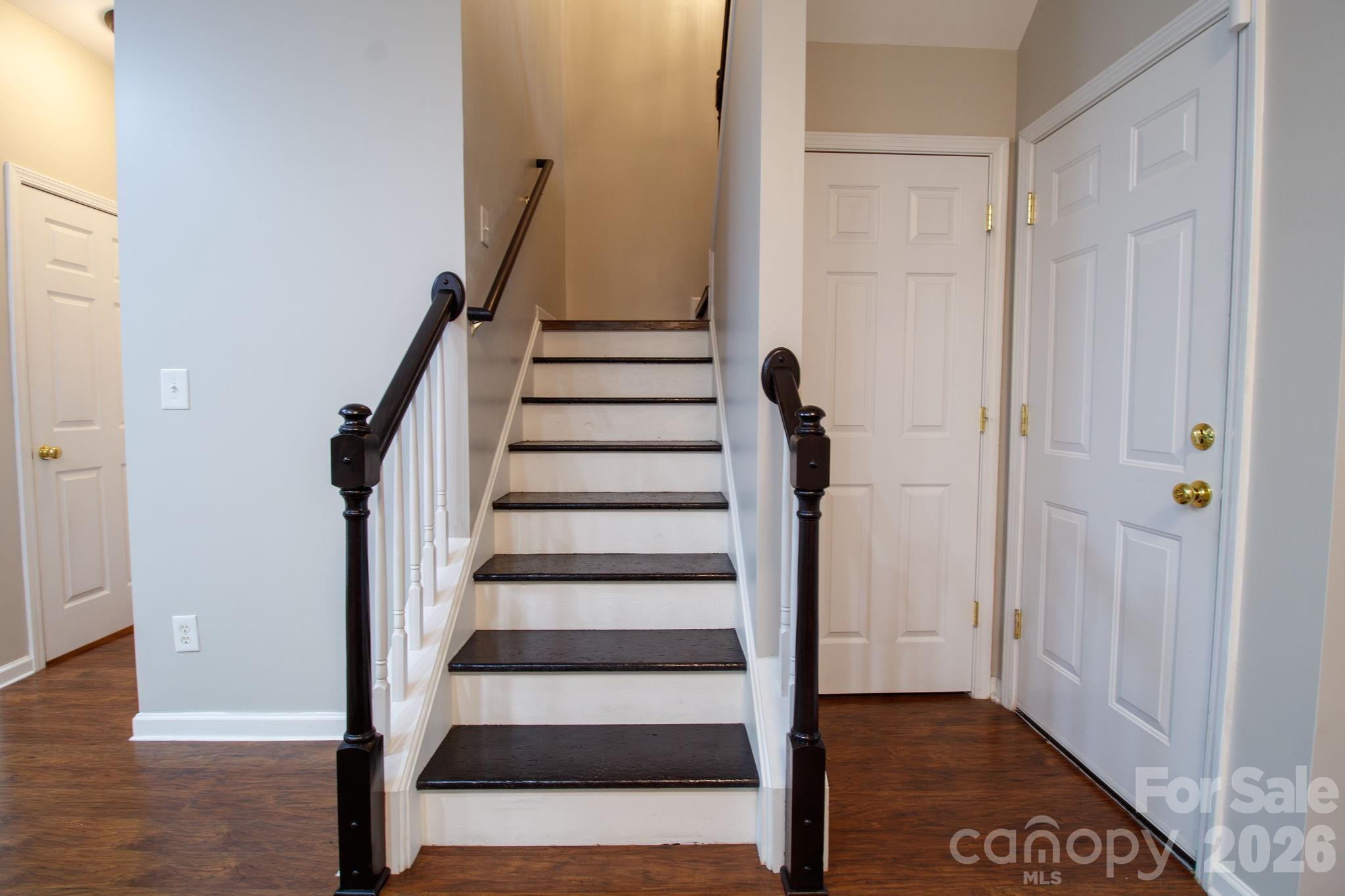 Cascades at River Crossing - Residential