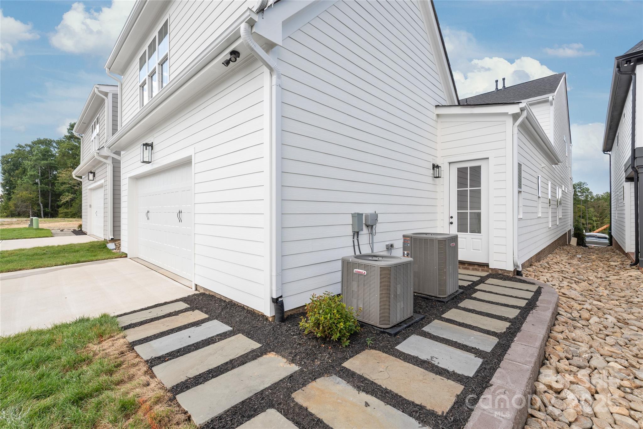 Davidson Woods - Residential