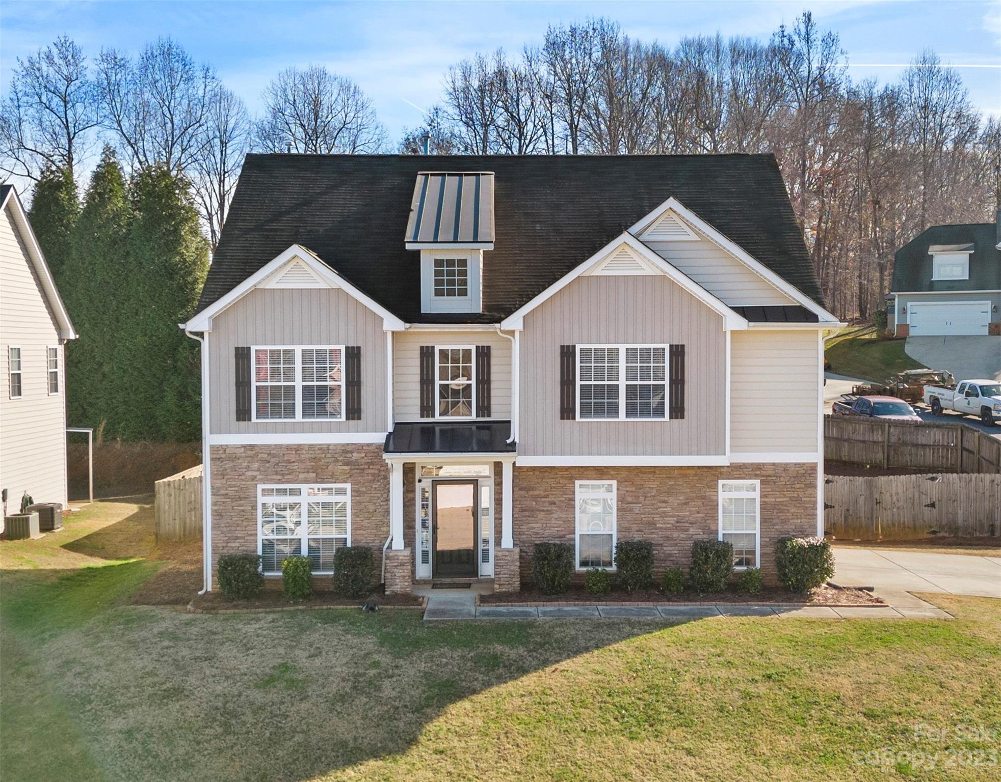 River Falls - Residential