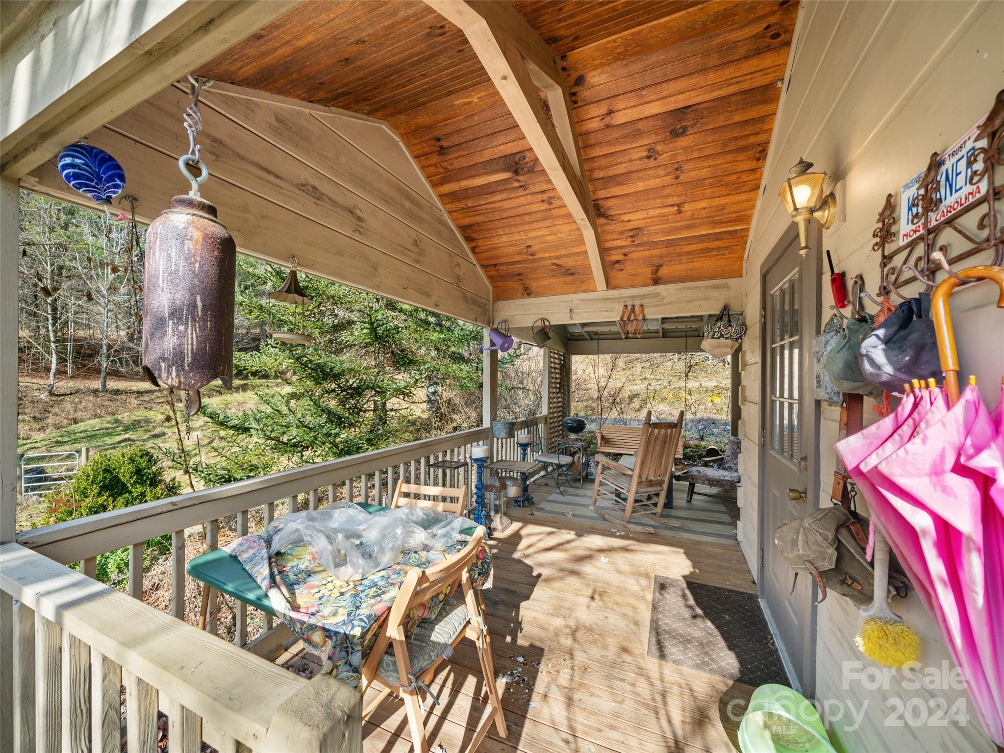 292 Crow Lane
