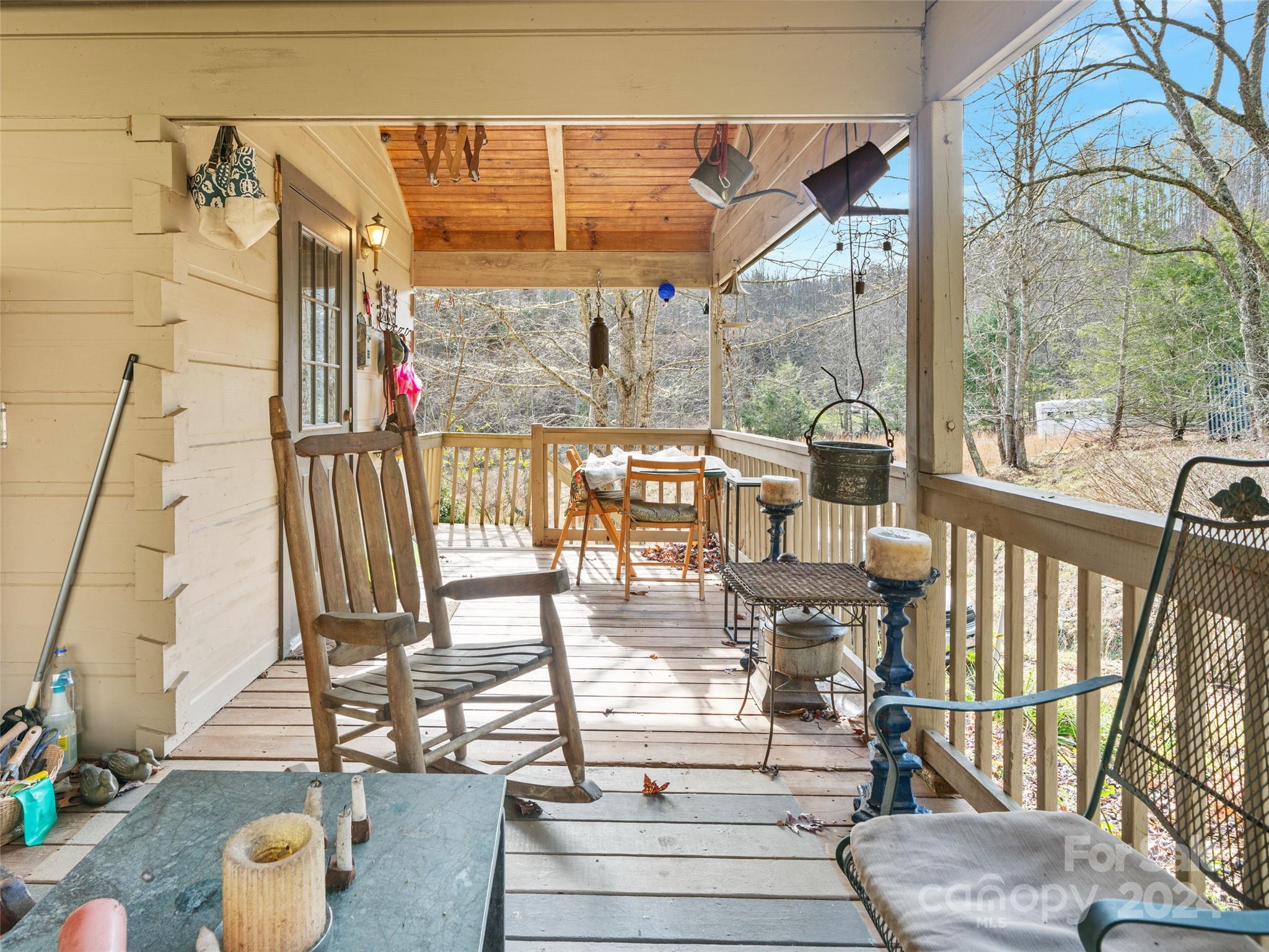 292 Crow Lane