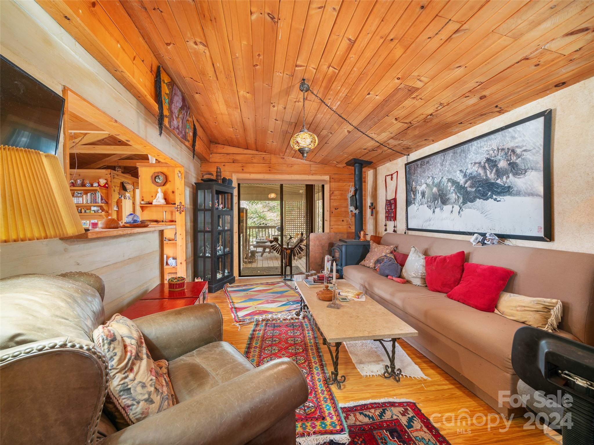 292 Crow Lane