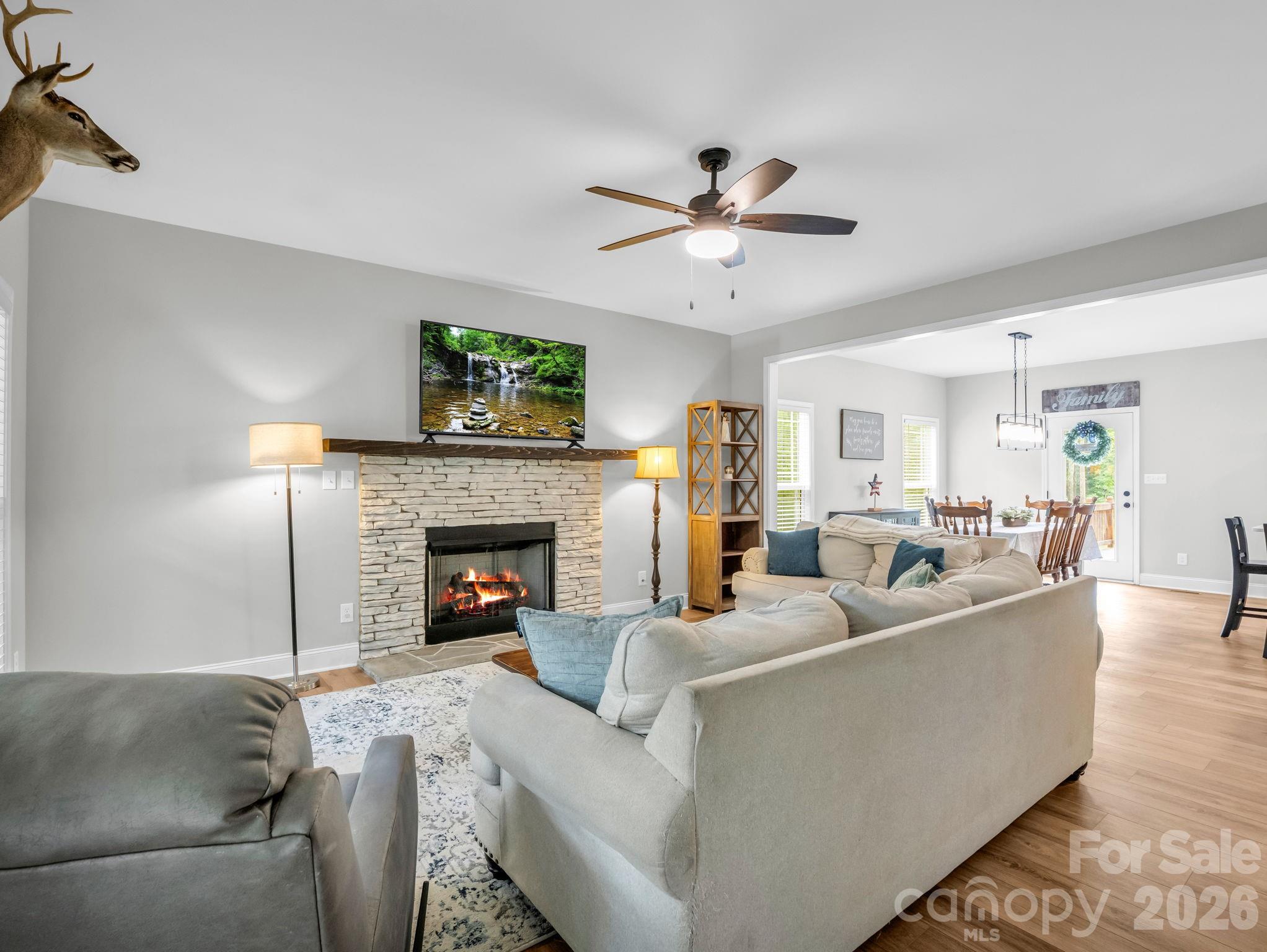 Magna Vista - Residential
