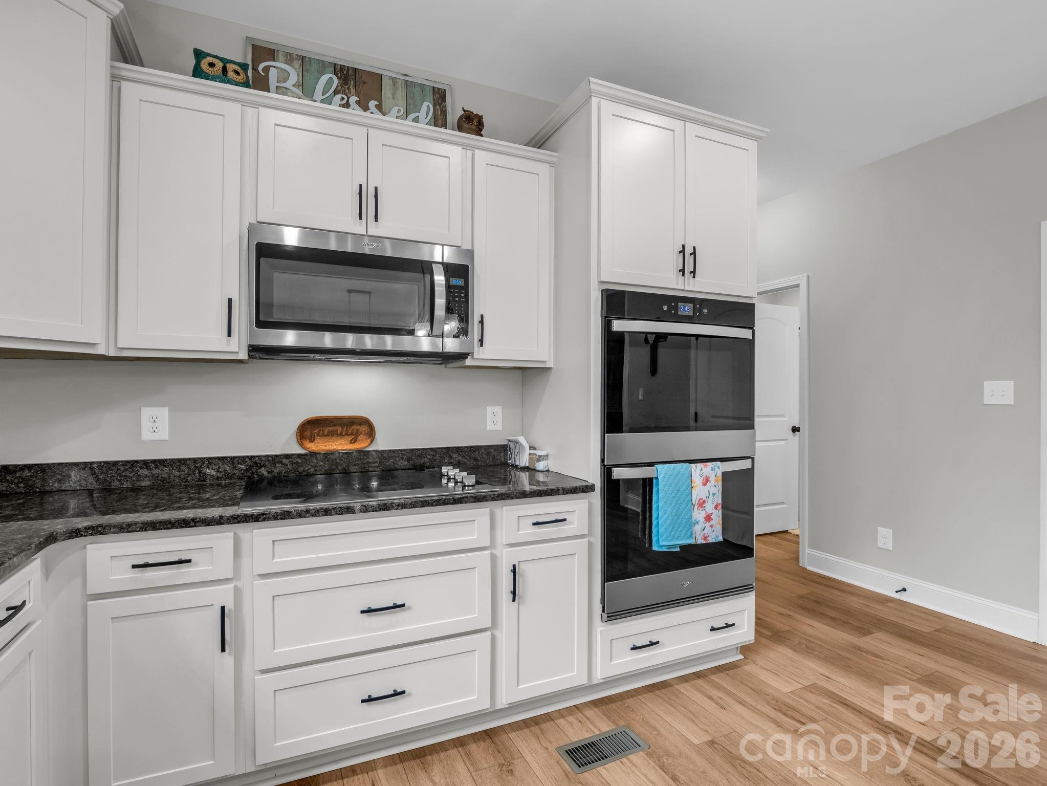 Magna Vista - Residential