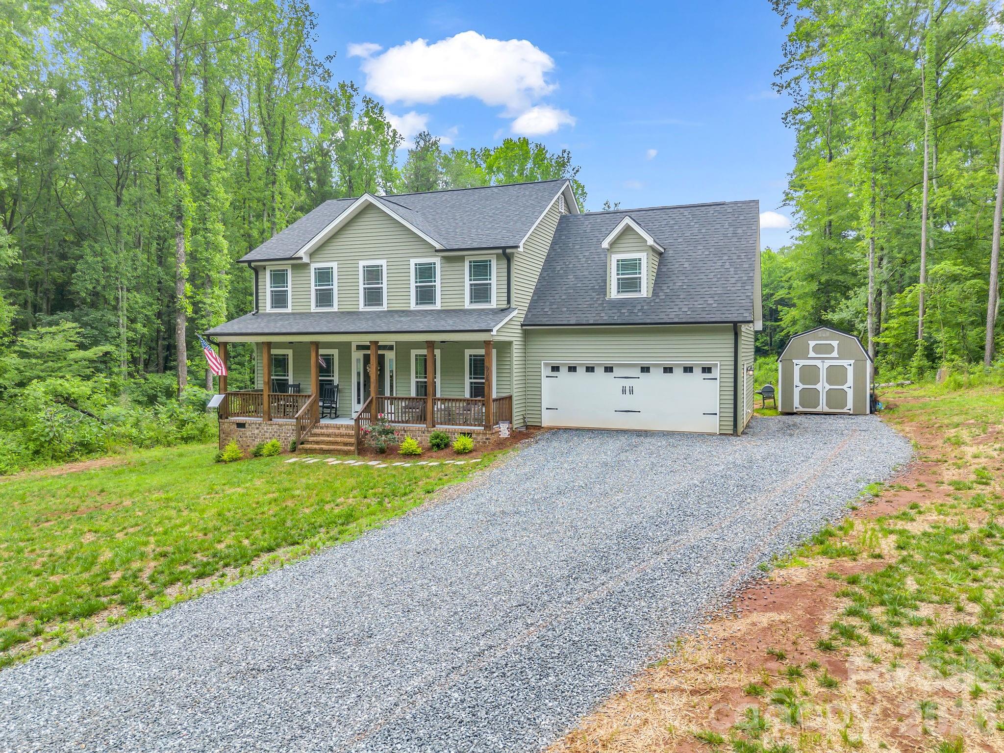 Magna Vista - Residential