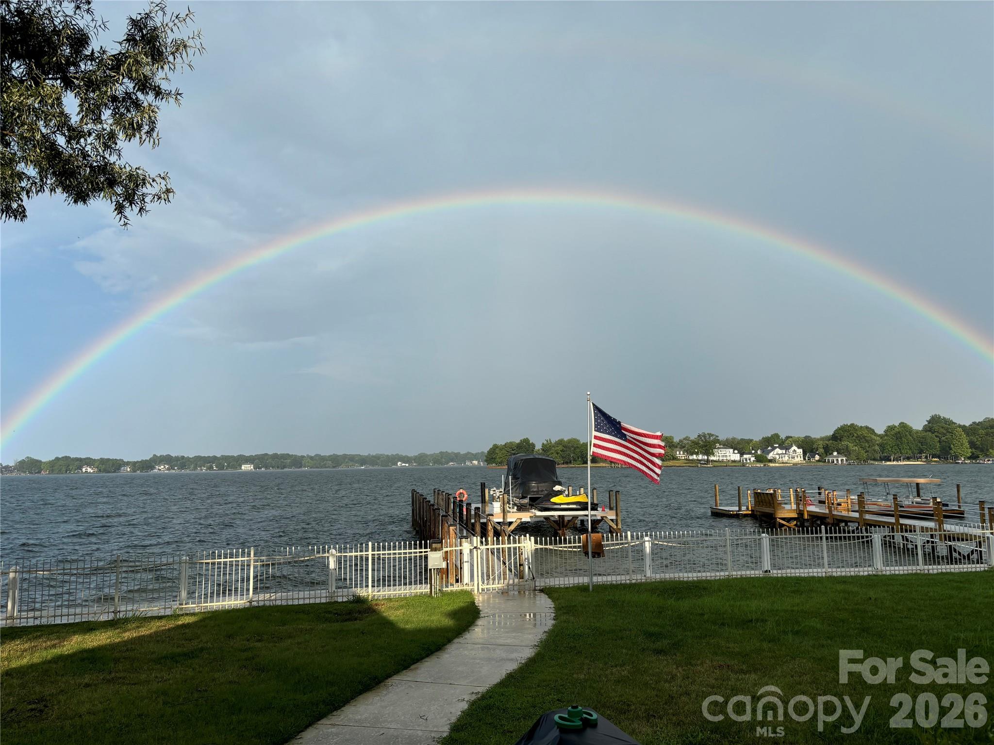 Island Forest - Residential