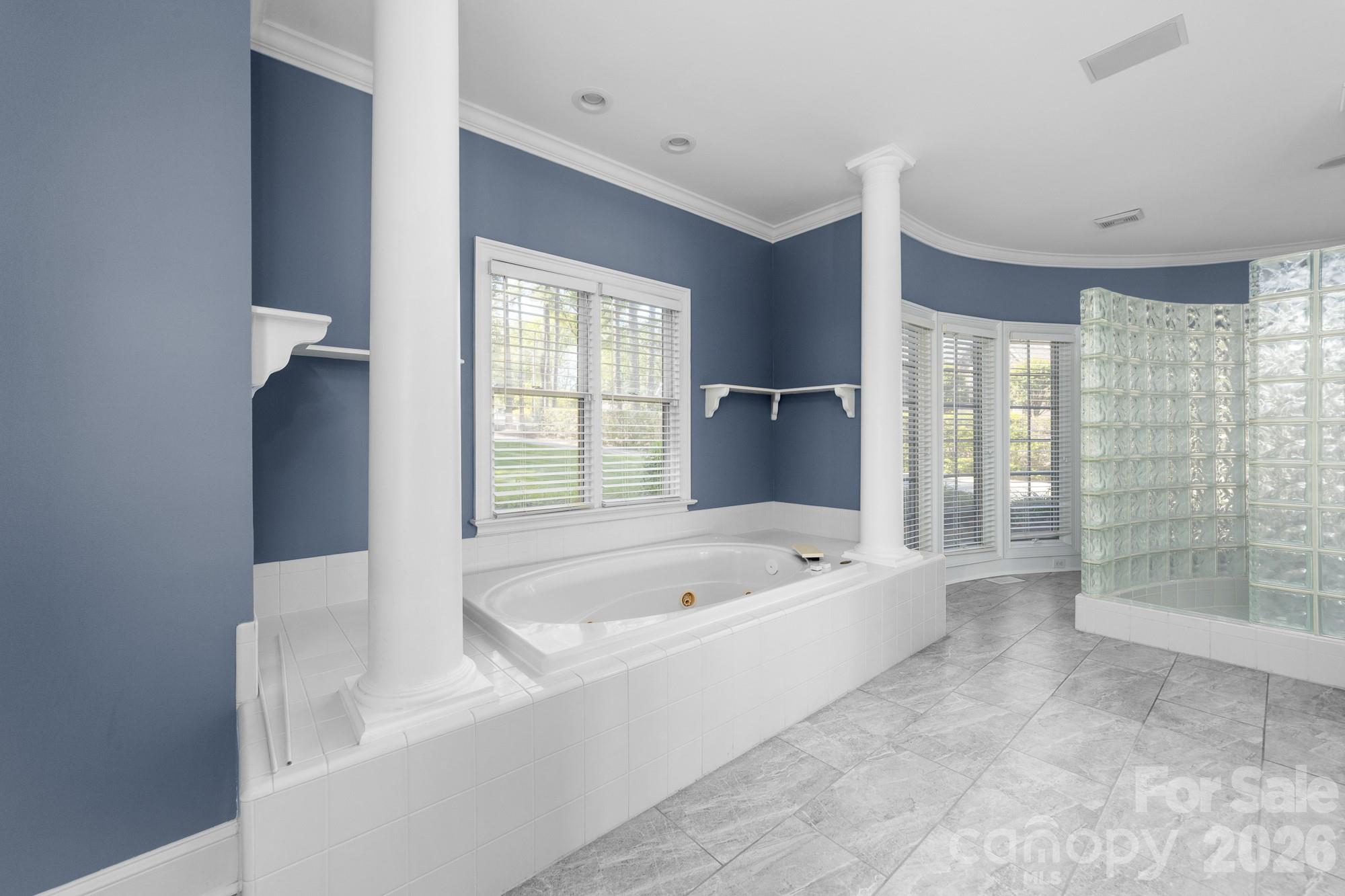 Island Forest - Residential