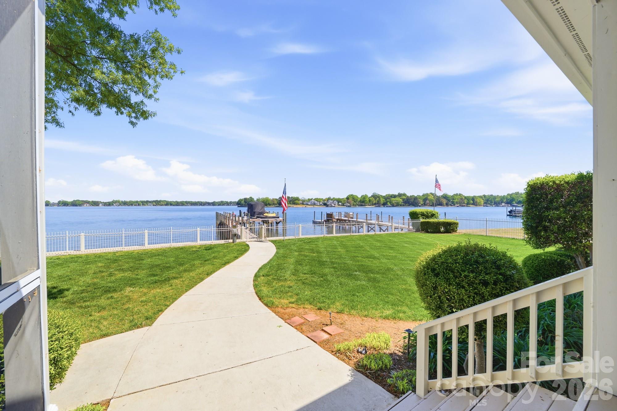 Island Forest - Residential