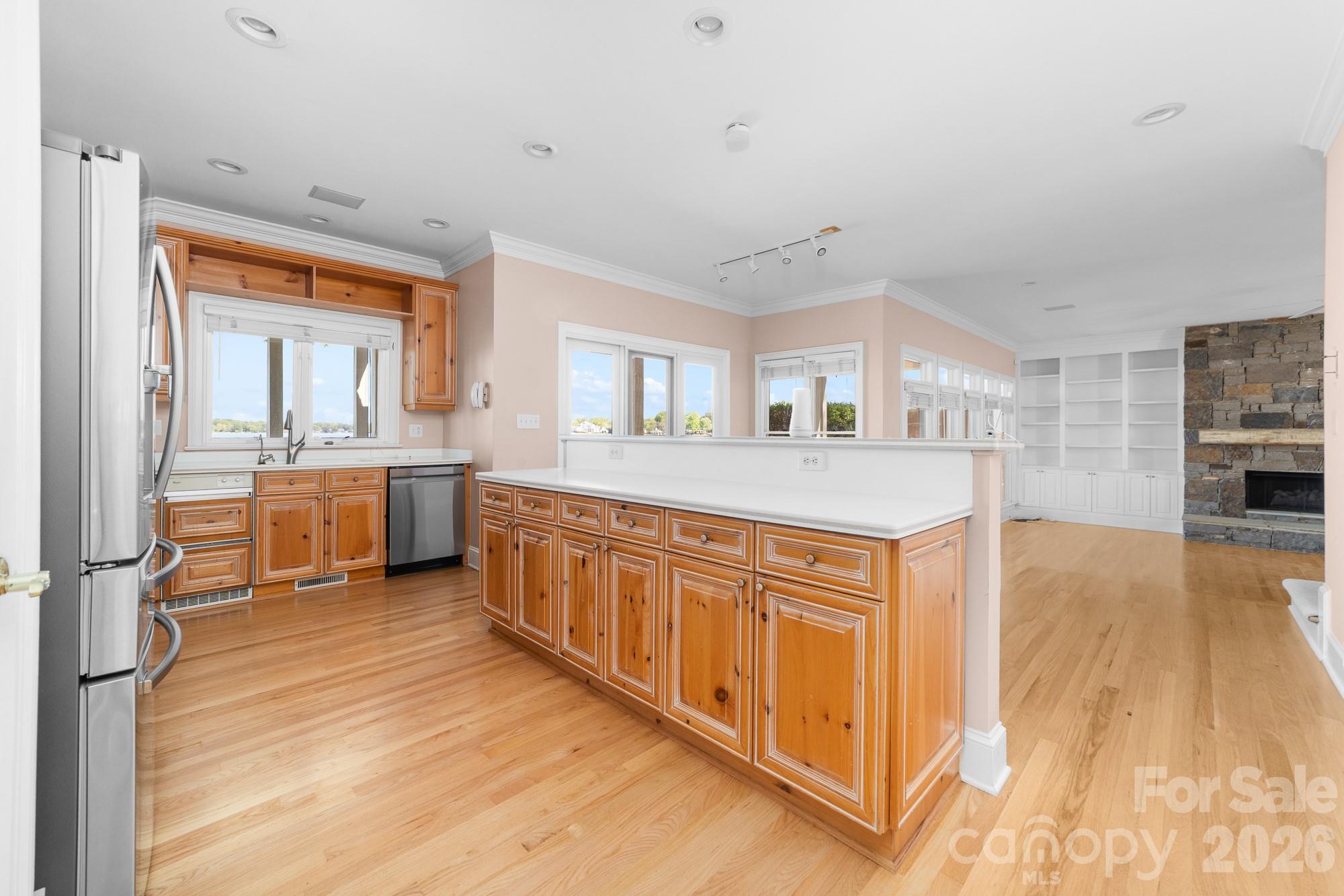 Island Forest - Residential