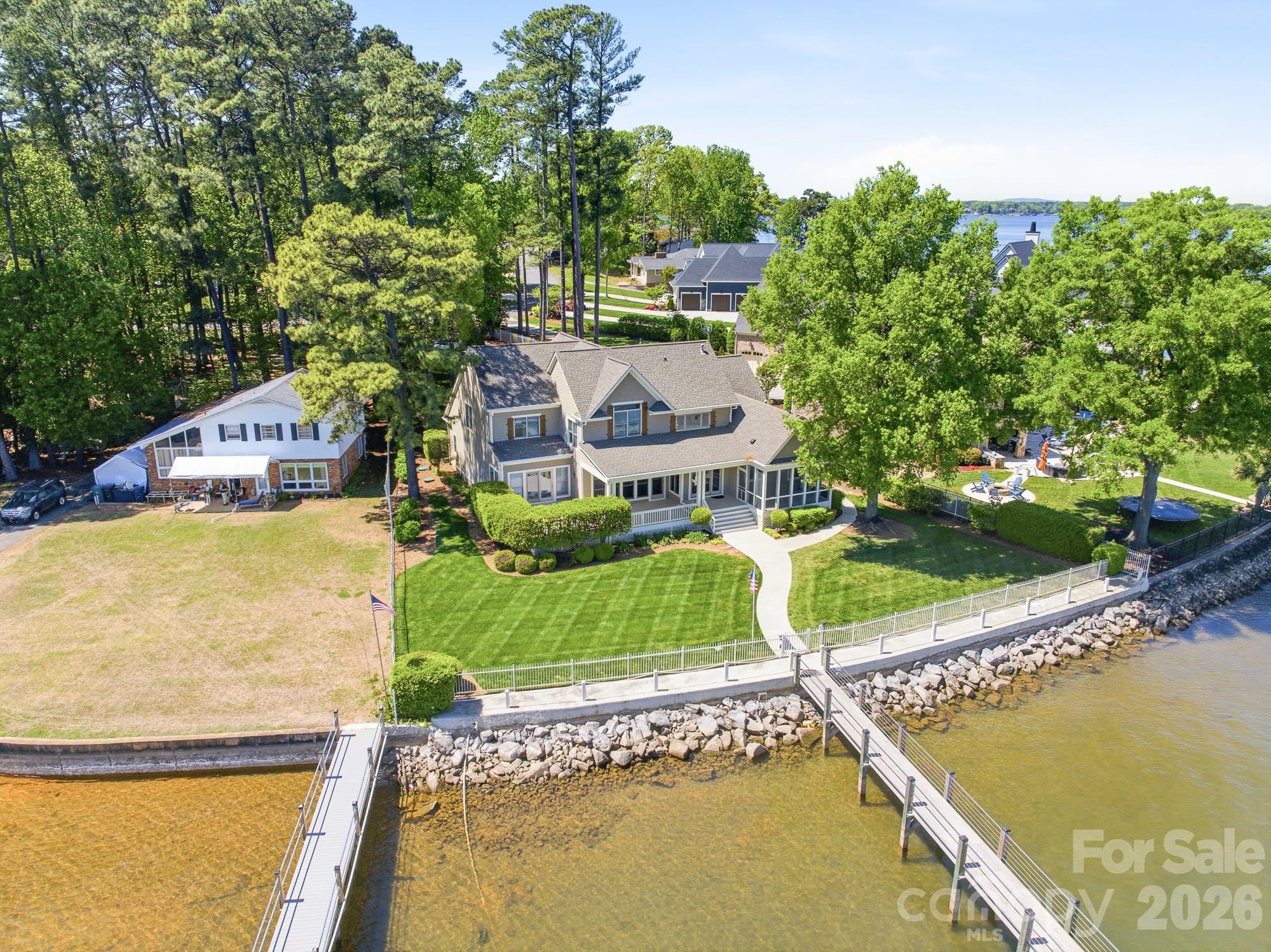 Island Forest - Residential