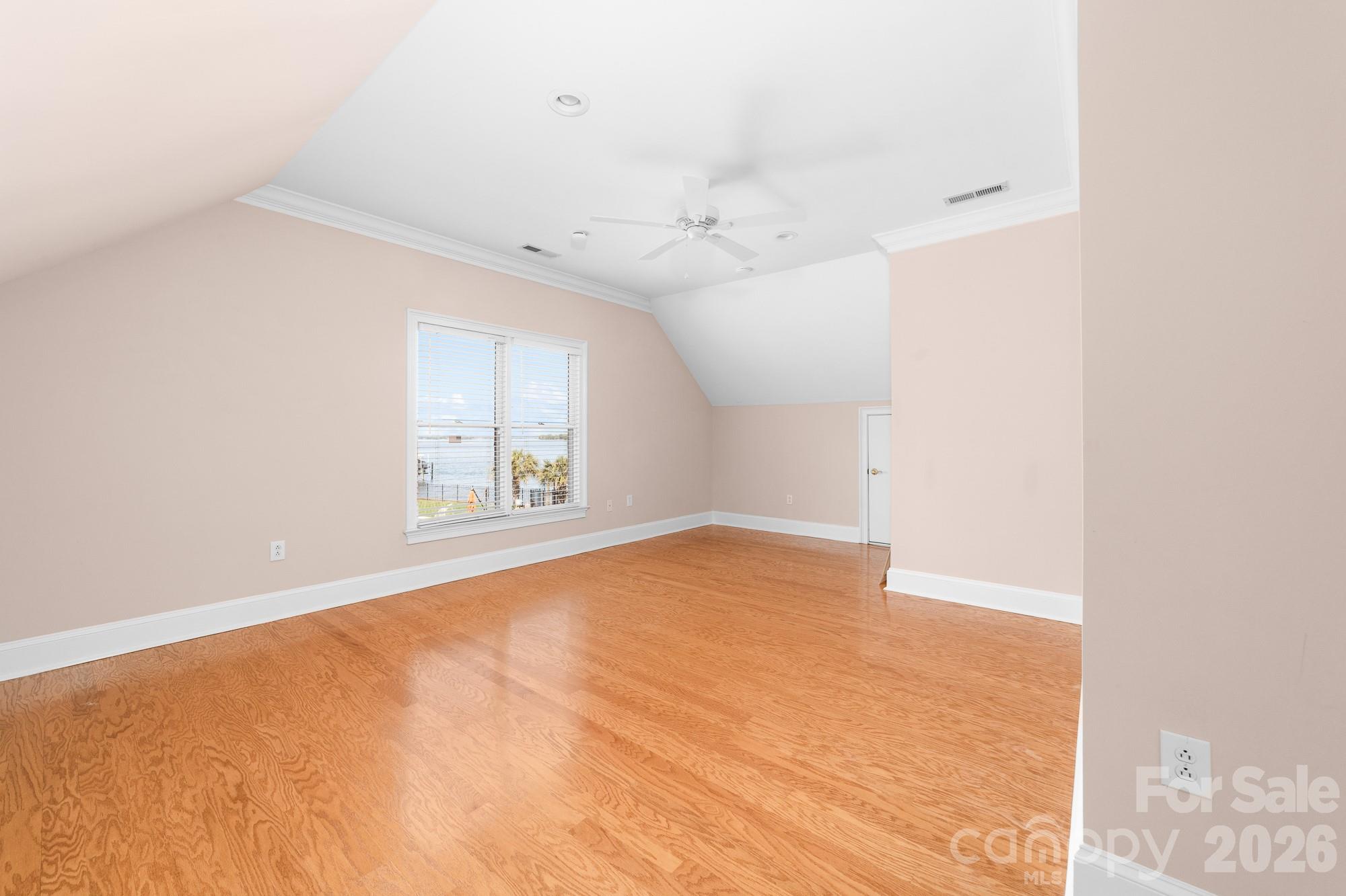 Island Forest - Residential