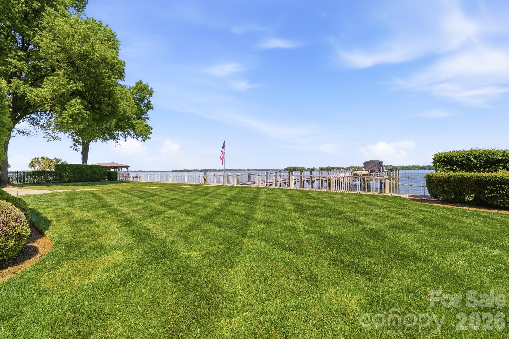 Island Forest - Residential