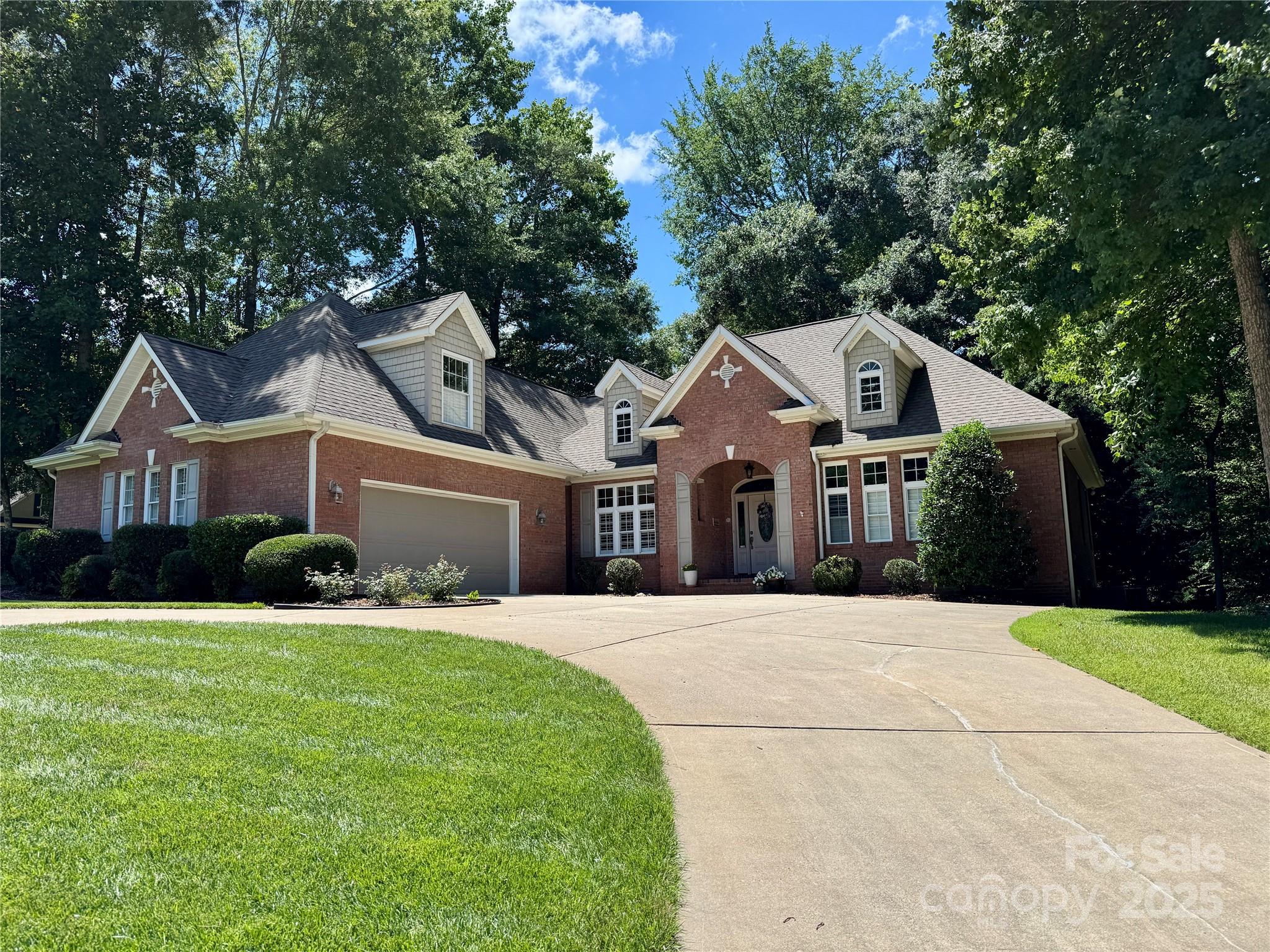 125 Highland Forest Drive