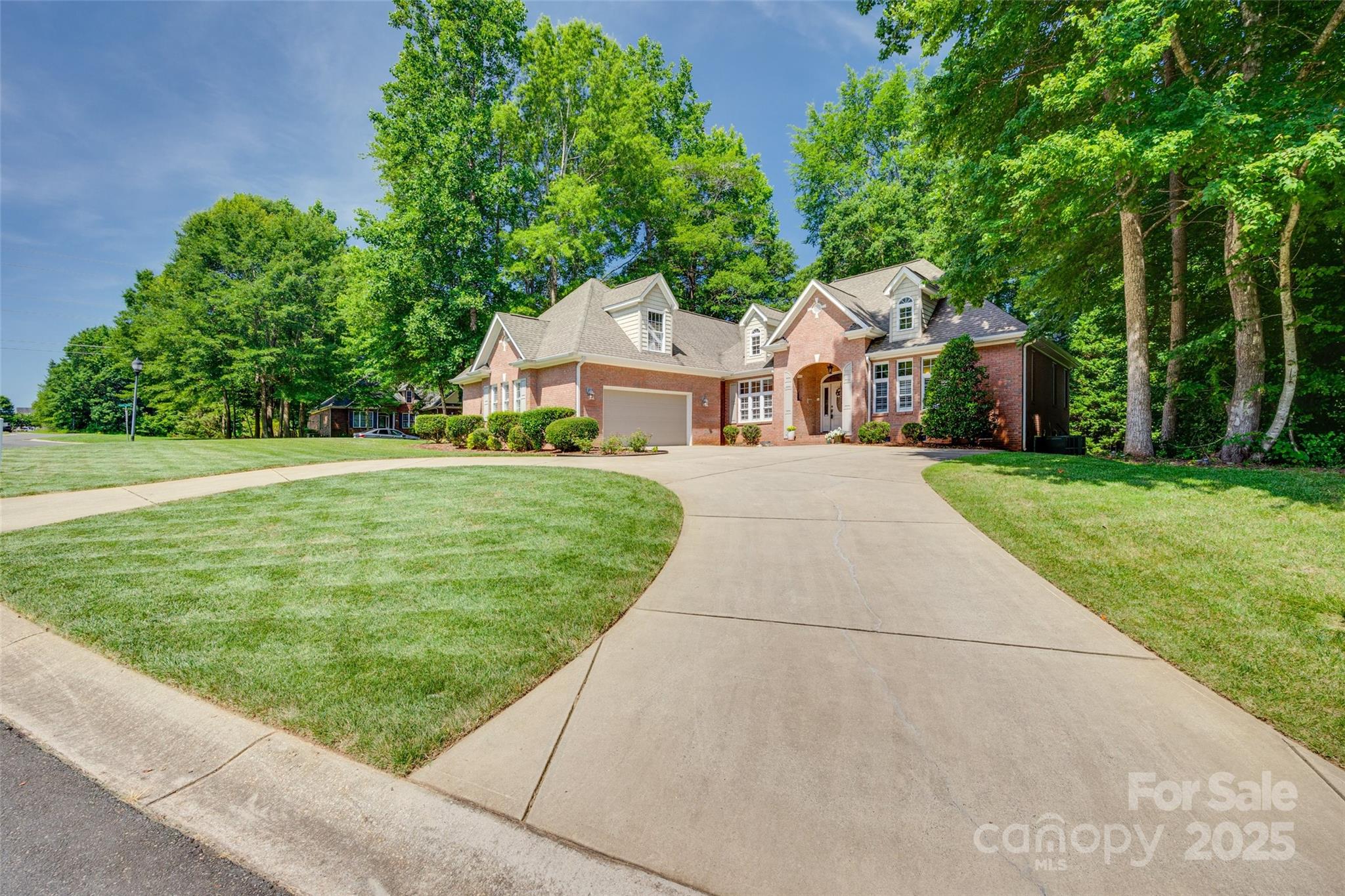 125 Highland Forest Drive