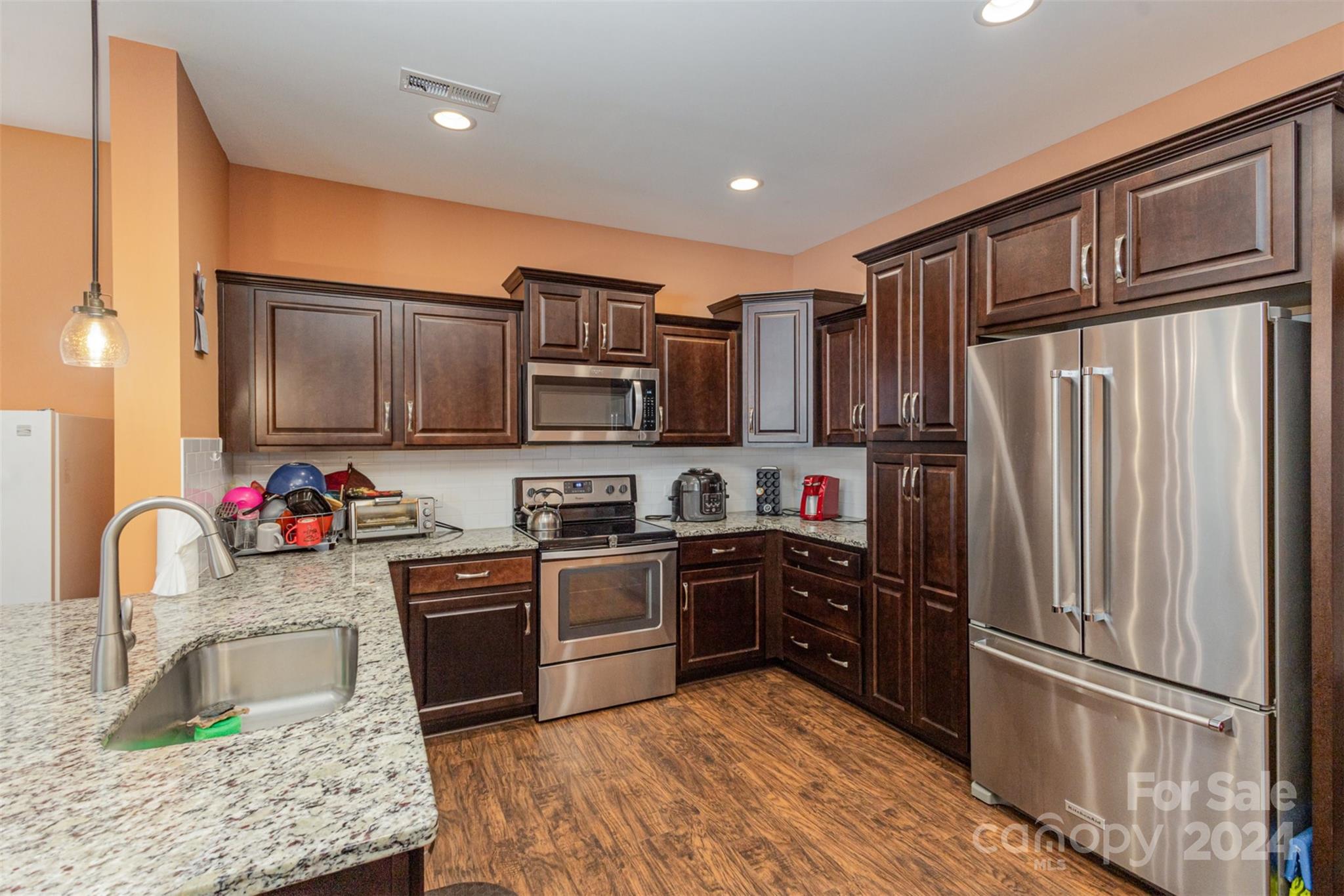 Newport Lakes - Residential